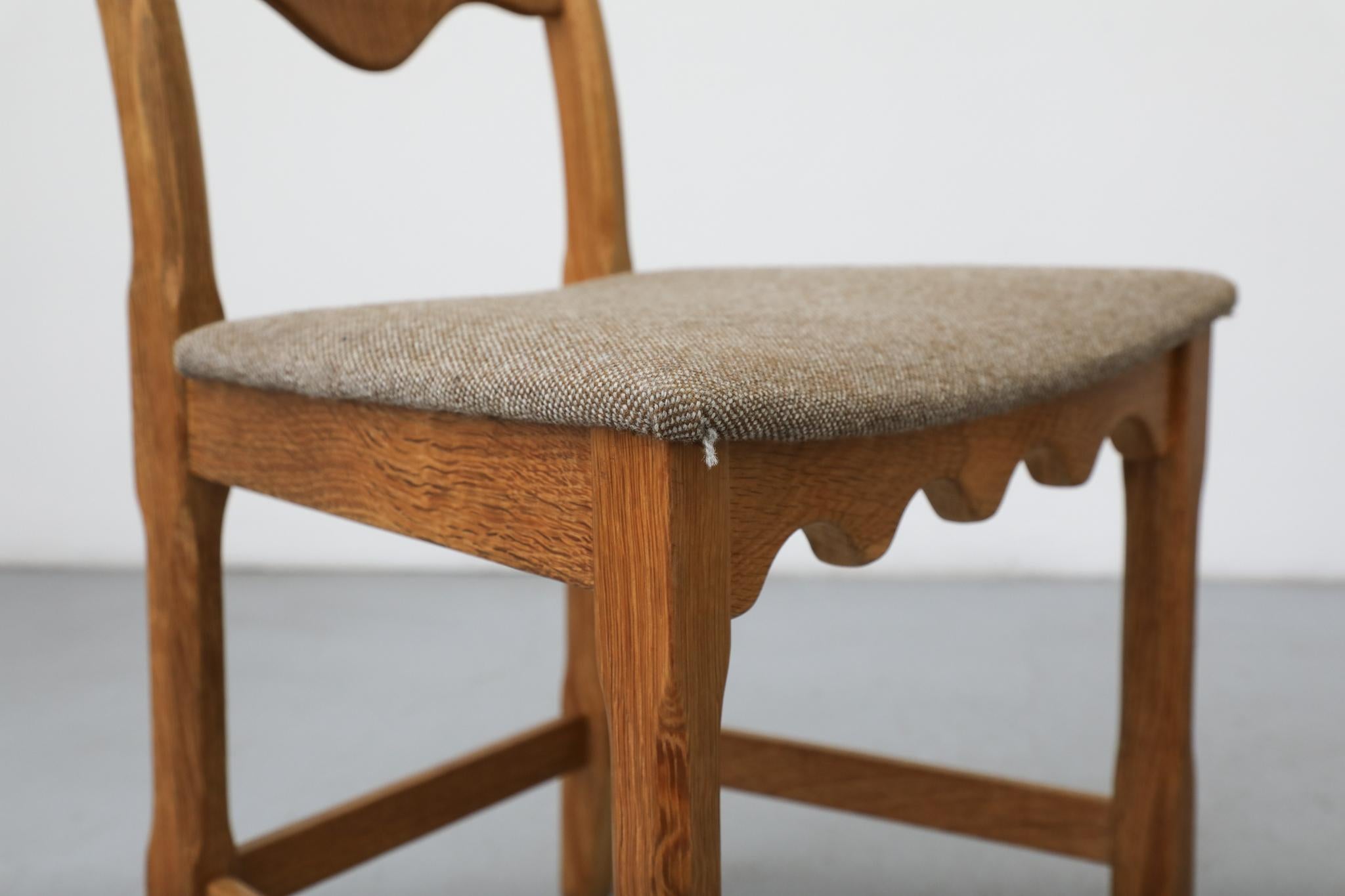 Set di 4 sedie da pranzo con schienale decorativo in Oak Brutalist di Henning Kjaernulf in vendita 7