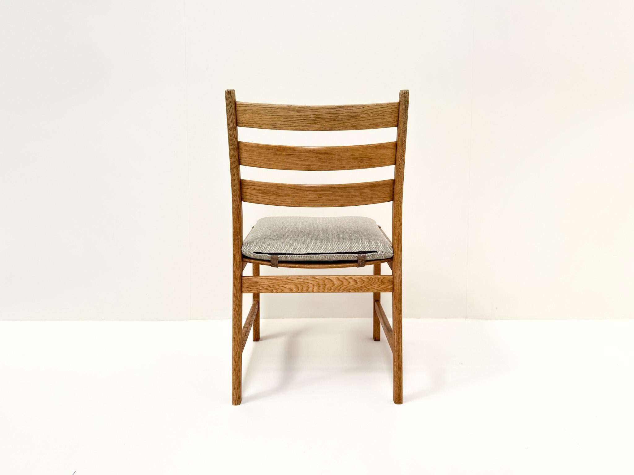 Textile Set of 4 Oak Dining Chairs by Kurt Østervig, Denmark, Mid-Century Modern For Sale