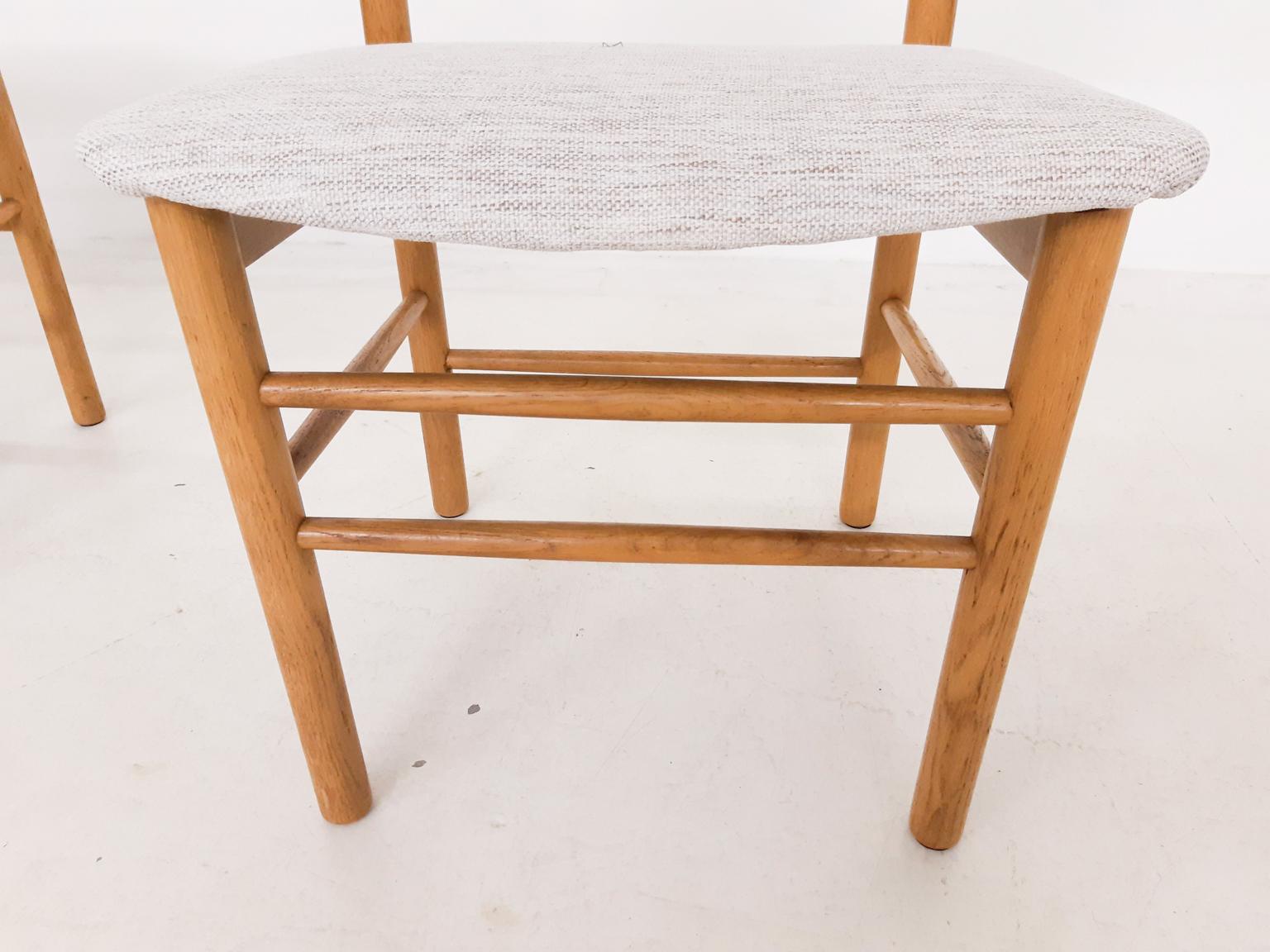 Set of 4 Oak Dining Chairs in the Style of Borge Mogensen, Denmark, 1960s For Sale 3