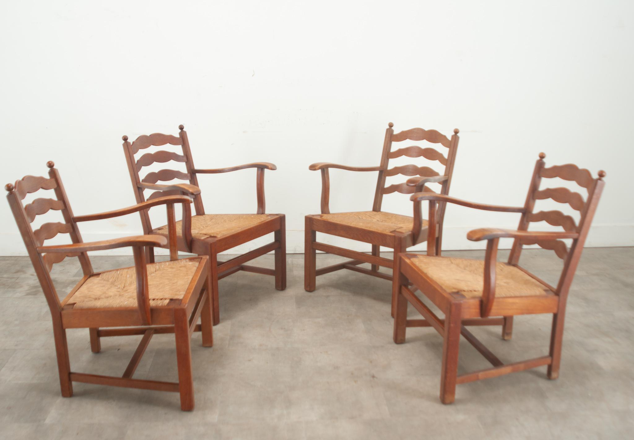 Set of 4 Oak & Rush Seat Lounge Chairs In Good Condition In Baton Rouge, LA