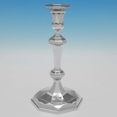 Set von 4 achteckigen Kerzenständern aus gegossenem Brittania-Standard-Silber von Tessier, 1910