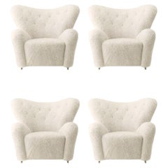 Juego de 4 tumbonas de piel de oveja blanca de Tired Man Lounge Chair by Lassen