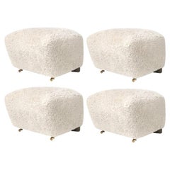 Set von 4 Fußhockern aus weißem Schafsleder aus geräuchertem Eichenholz von Lassen