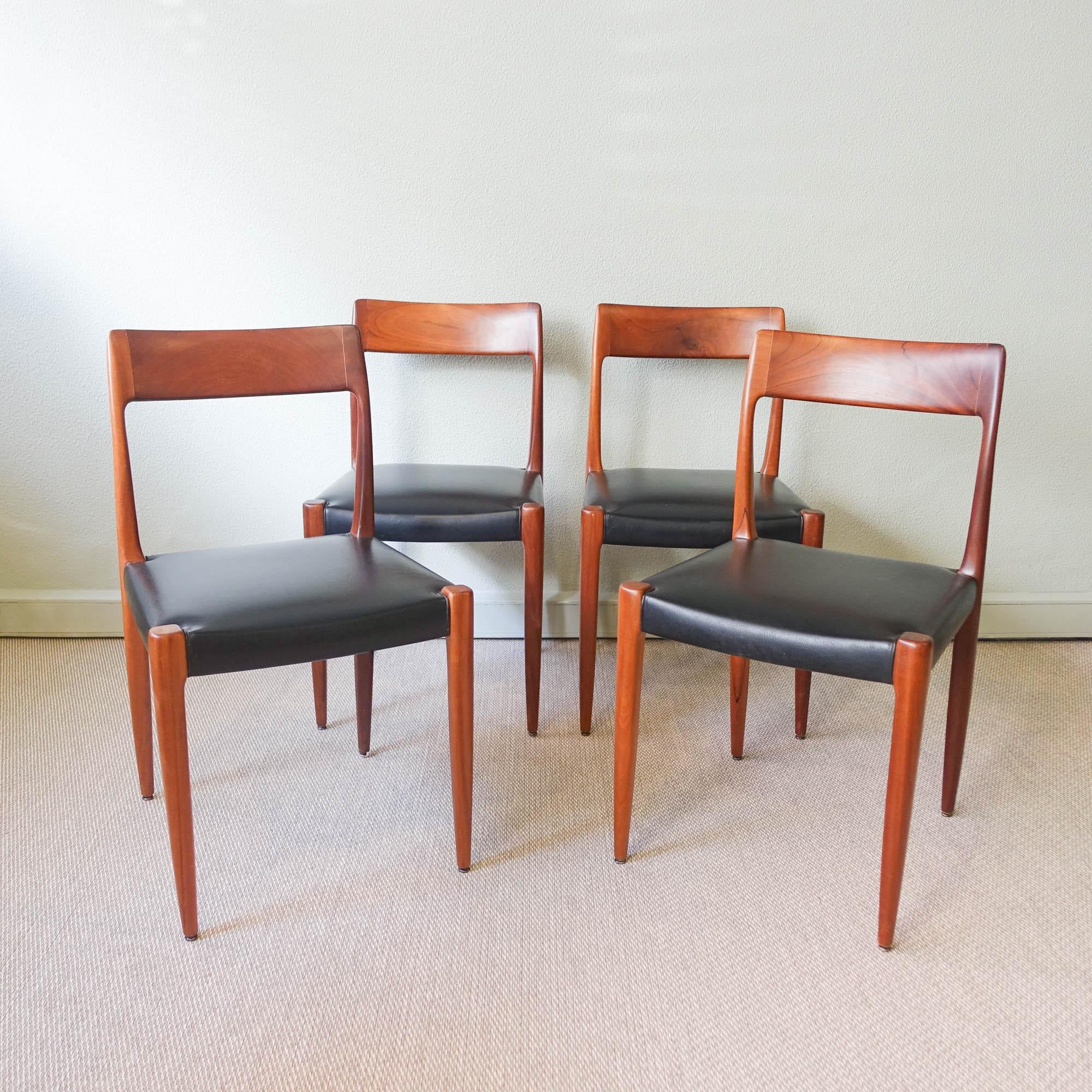 This set of chairs, model Caravela, was designed by José Espinho for Olaio, in Portugal in 1965. The structure was restored and is made of solid mutenye wood, featuring a scandinavian design very similar to Niels Moller. They were reupholstered with