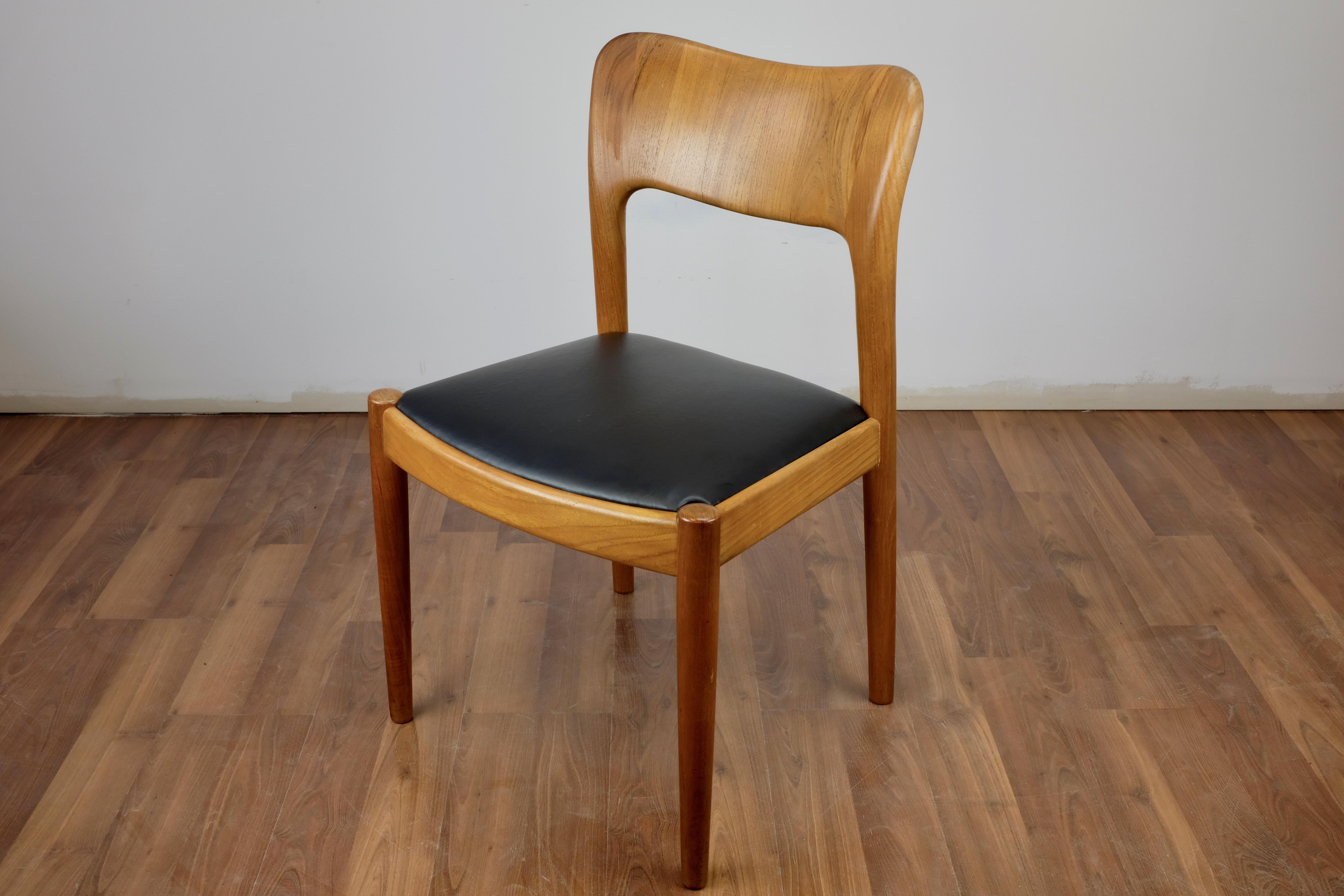Scandinavian Modern Set of 4 Ole Dining Chairs by John Mortensen for Koefoeds-Hornslet For Sale