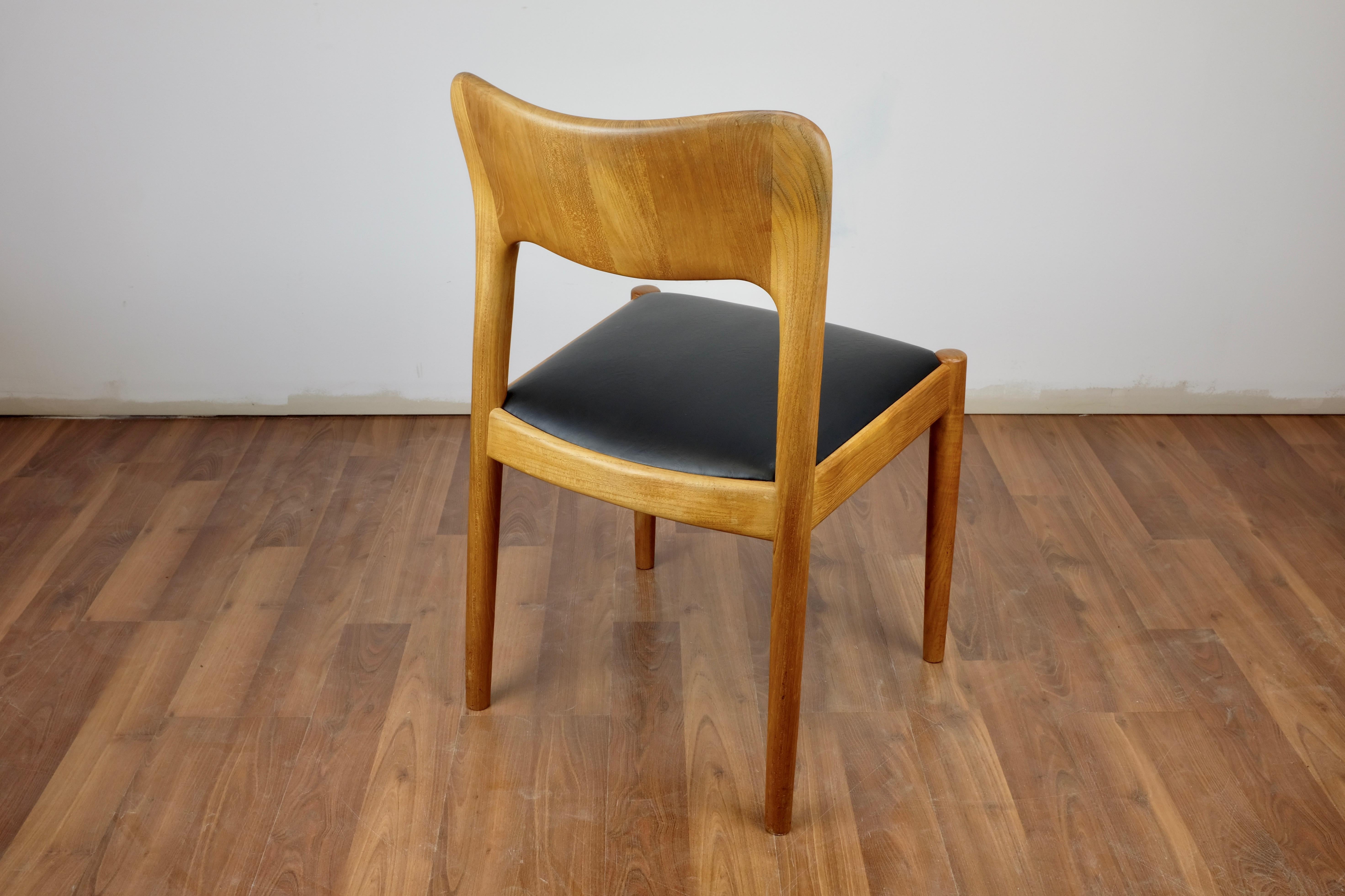 Late 20th Century Set of 4 Ole Dining Chairs by John Mortensen for Koefoeds-Hornslet For Sale