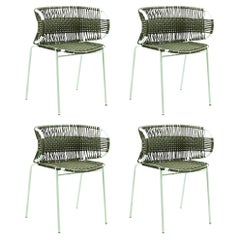 Set di 4 sedie impilabili Olive Cielo con braccioli di Sebastian Herkner