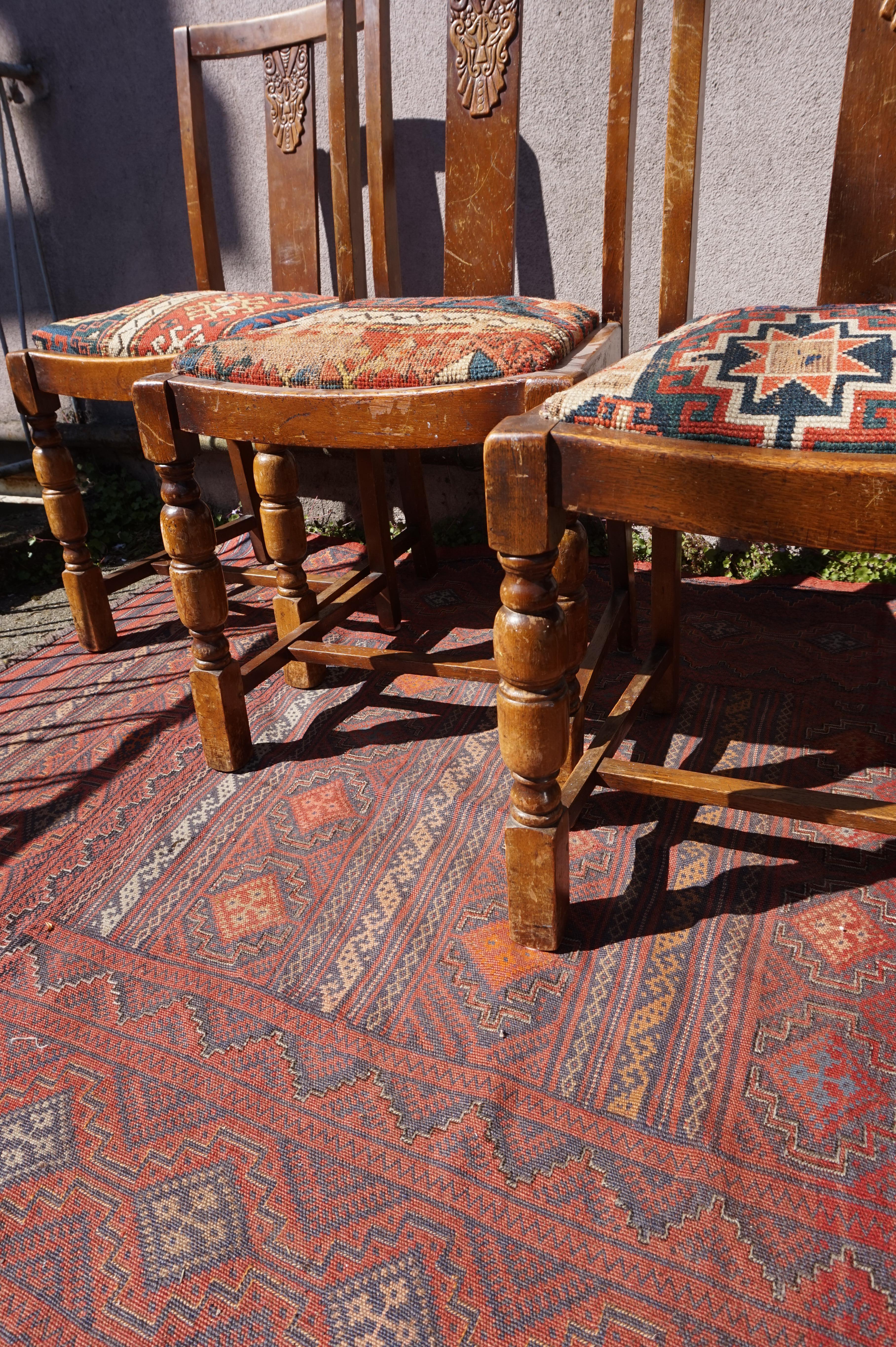 Set of 4 Original Art Deco Chairs & Hand Knotted Antique Caucasus Carpet Seats For Sale 2