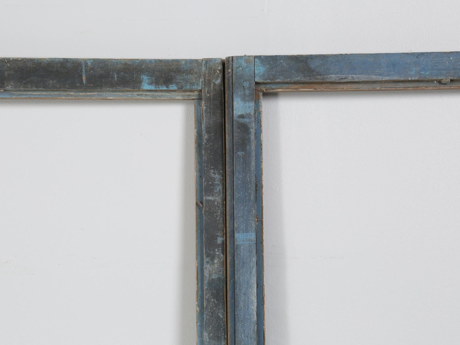 Fait main Lot de 4 portes d'armoire originales peintes en bleu en vente