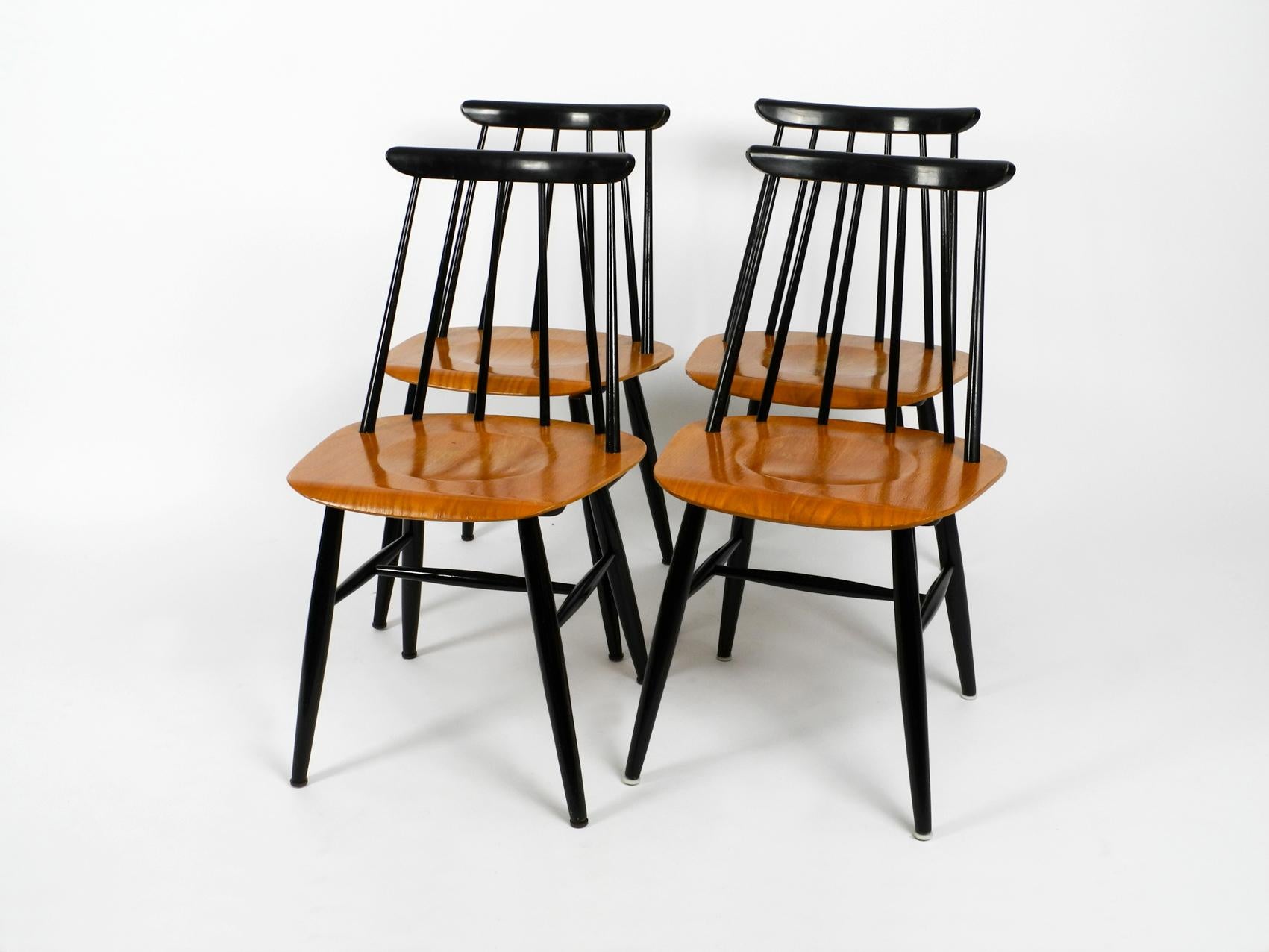 Mid-20th Century Set of 4 Original Fanett Chairs by Ilmari Tapiovaara for Asko Made in Finland