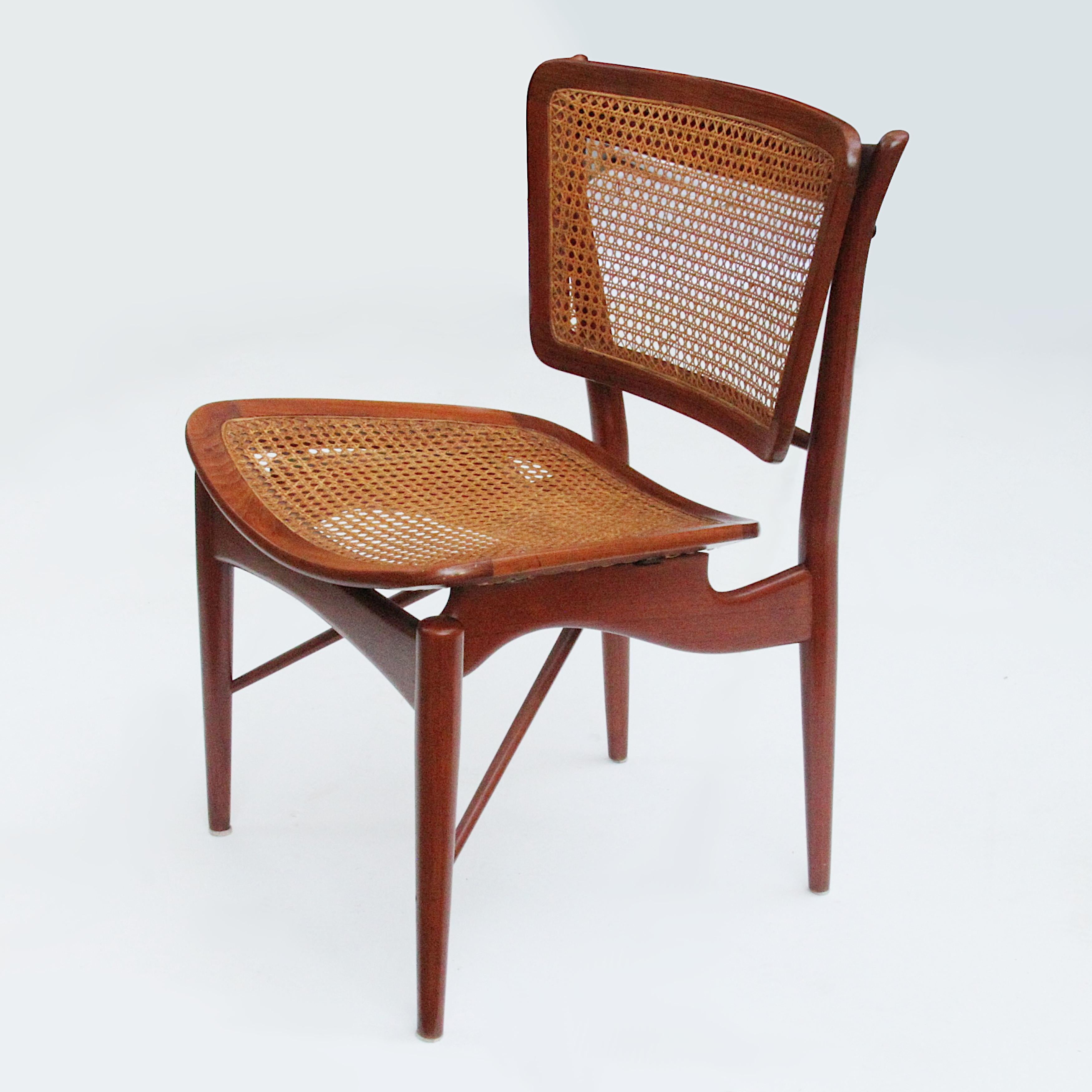 Set of 4 Original Finn Juhl Model NV 51/403 Teak & Cane Dining Chairs by Baker In Good Condition In Lafayette, IN