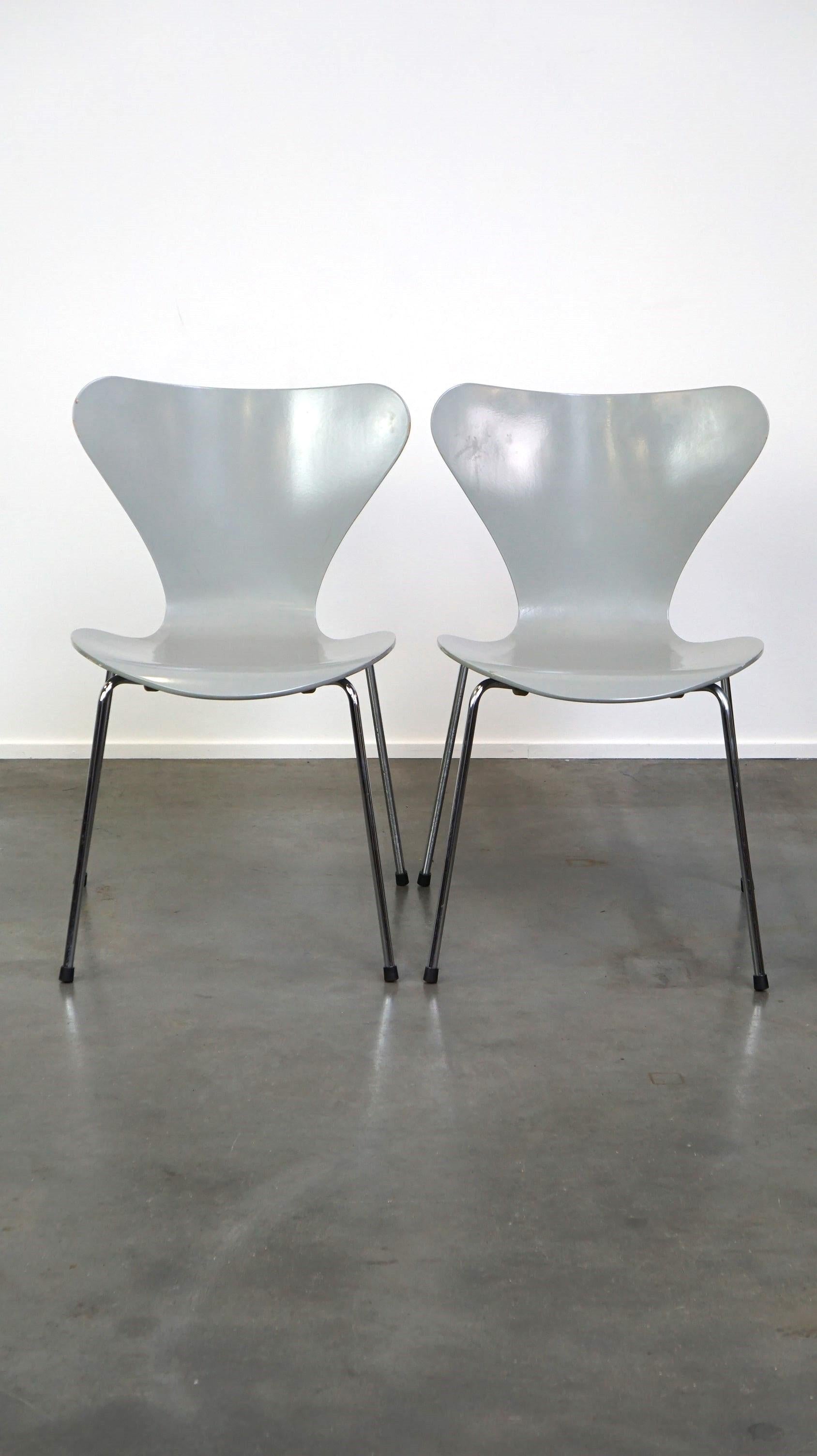 Danois Ensemble de 4 chaises papillon Fritz Hansen grises originales de 1984, design danois en vente