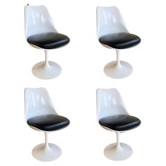 Set of 4 Original Tulip Armless Chairs by Saarinen for Knoll Studio Leather Pads