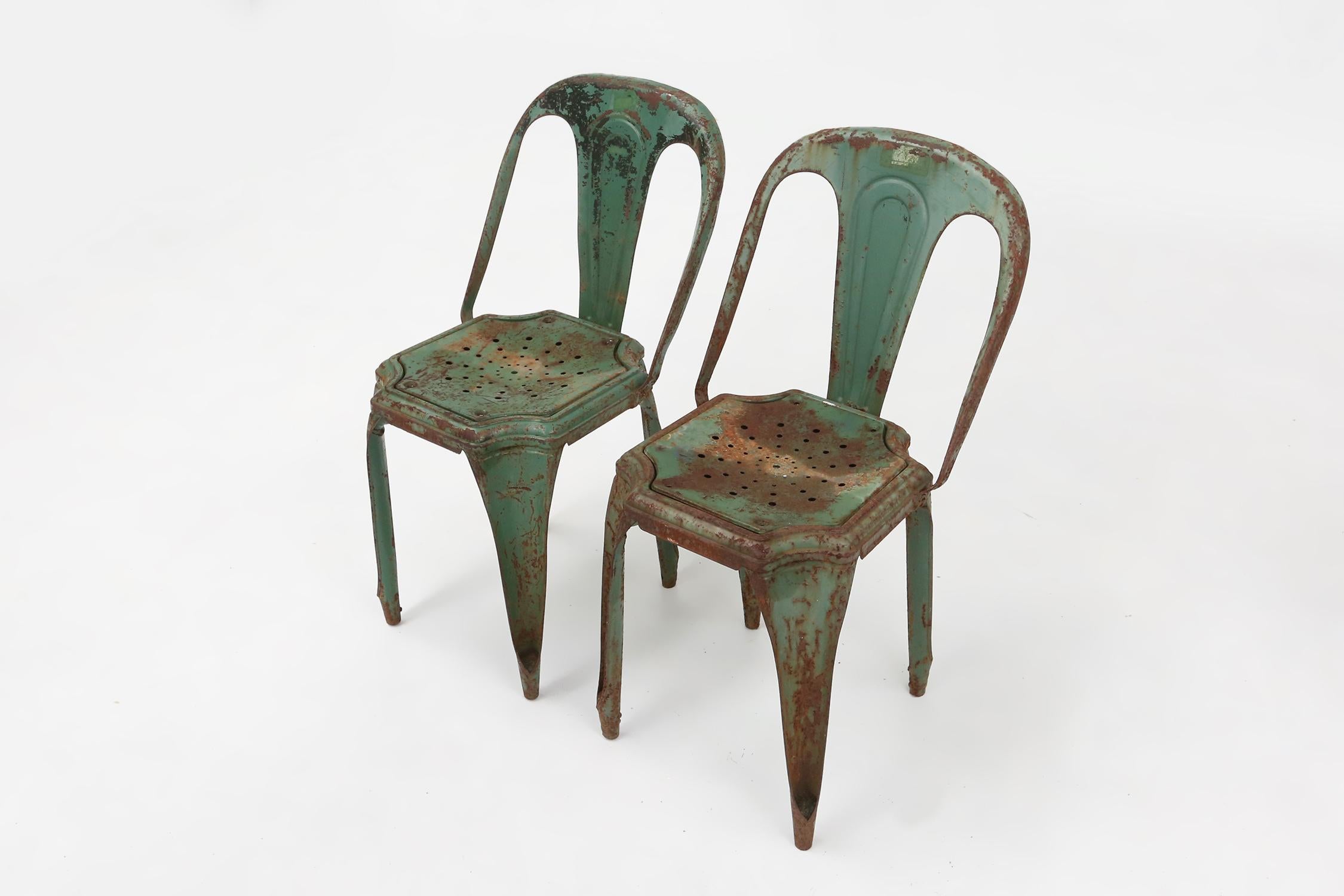 Set of 4 original vintage Tolix model A chairs, France 1950s For Sale 2