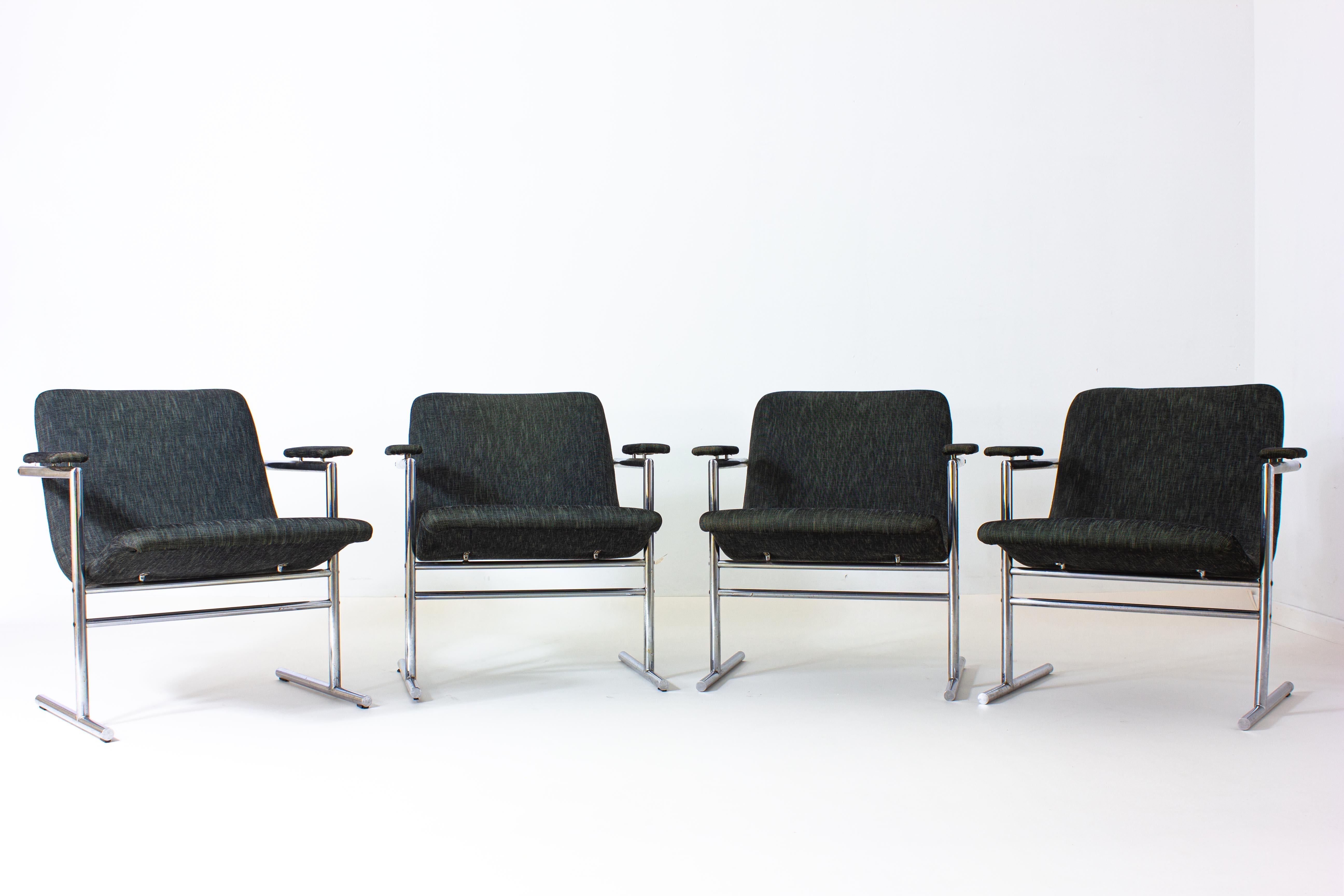 Mid-Century Modern Ensemble de 4 chaises « Oslo » de Rudi Verelst pour Novalux, Belgique, années 1960 en vente