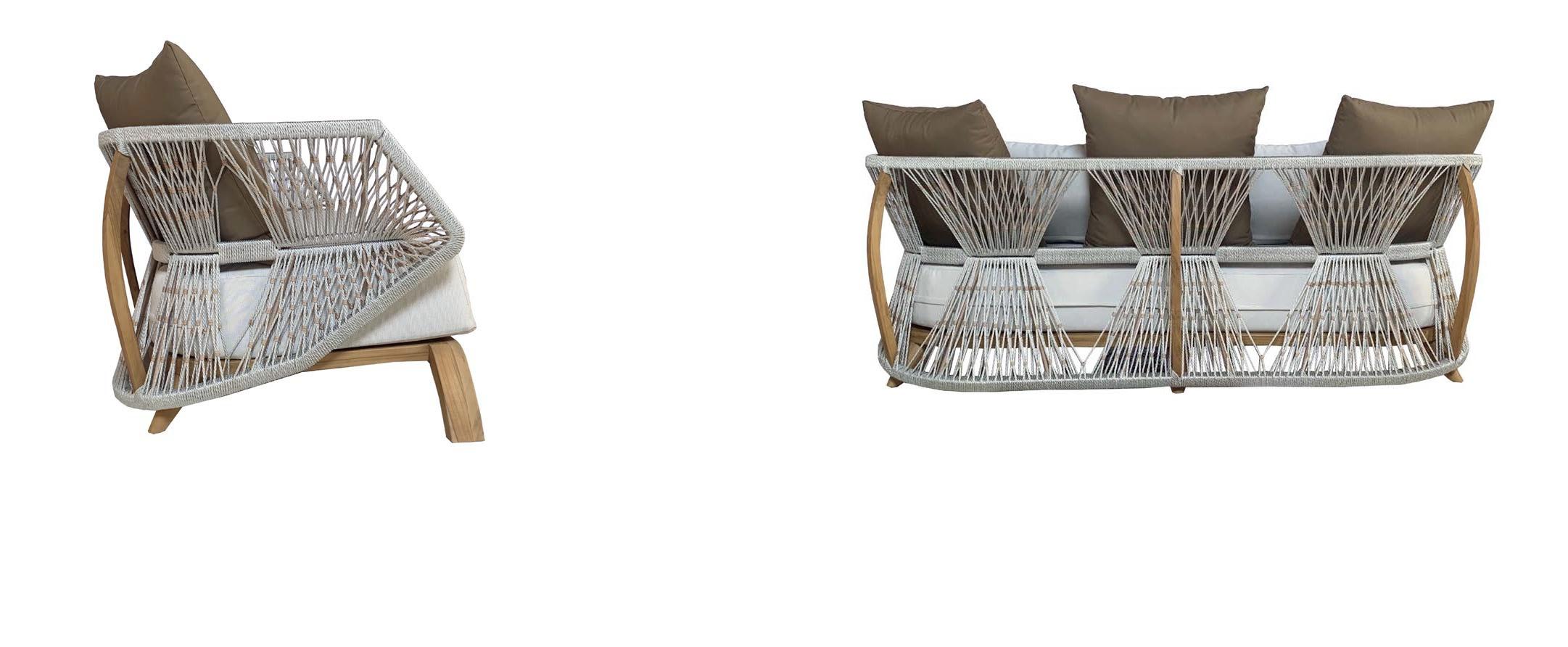 Satz von 4 Outdoor-Barhockern aus massivem Teakholz (21. Jahrhundert und zeitgenössisch) im Angebot