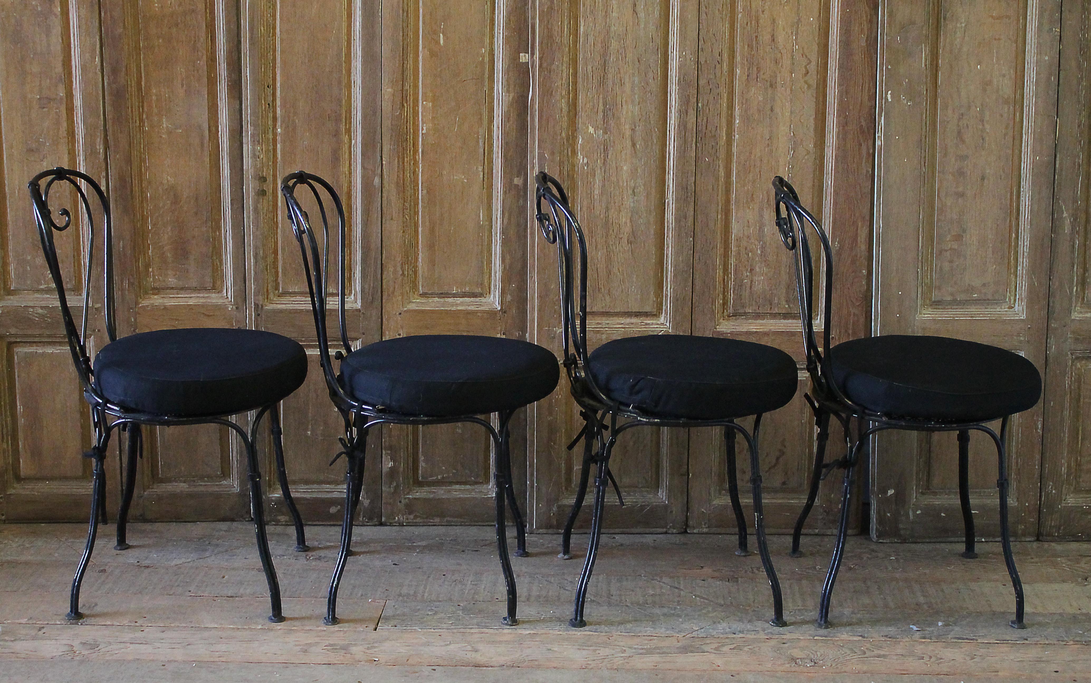 20th Century Set of 4 Outdoor Black Antique European Iron Bistro Chairs