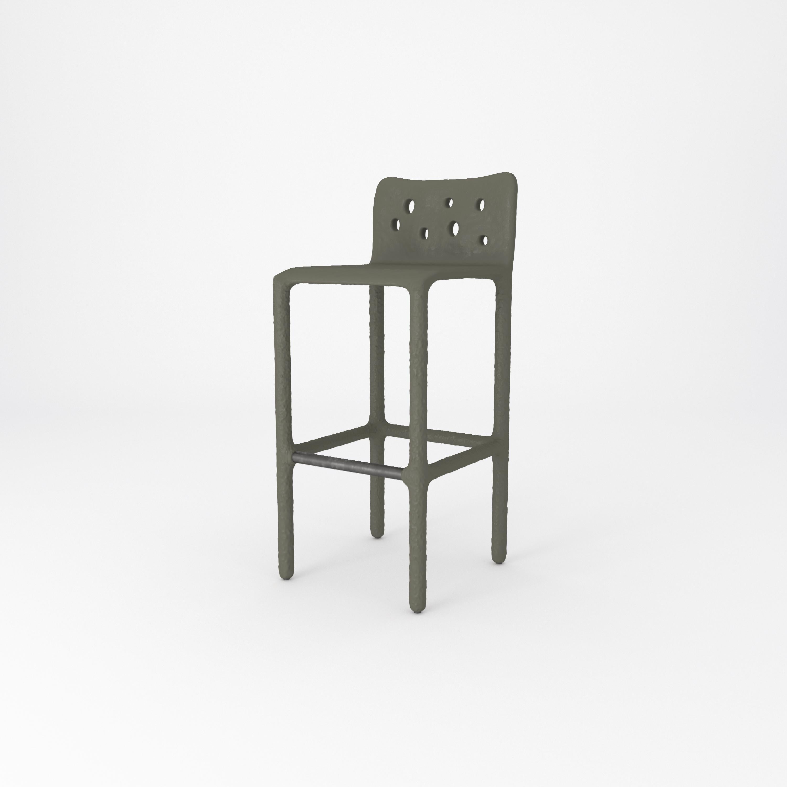 Ensemble de 4 chaises contemporaines d'extérieur sculptées vertes par Faina en vente 7