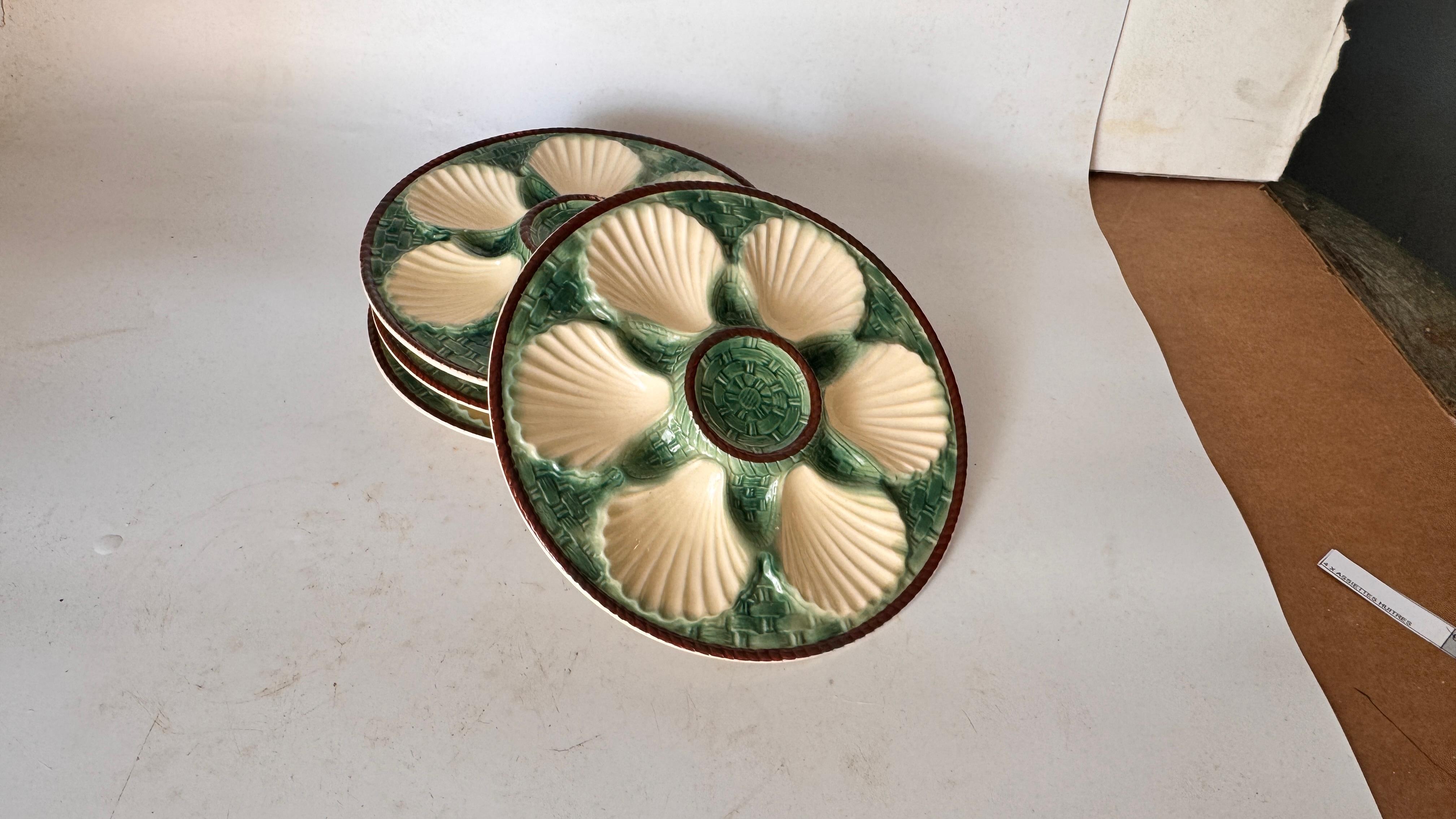 Set of 4 Oyster Plates – Majolica, 19th Century – Green, White & Brown Glaze For Sale 4