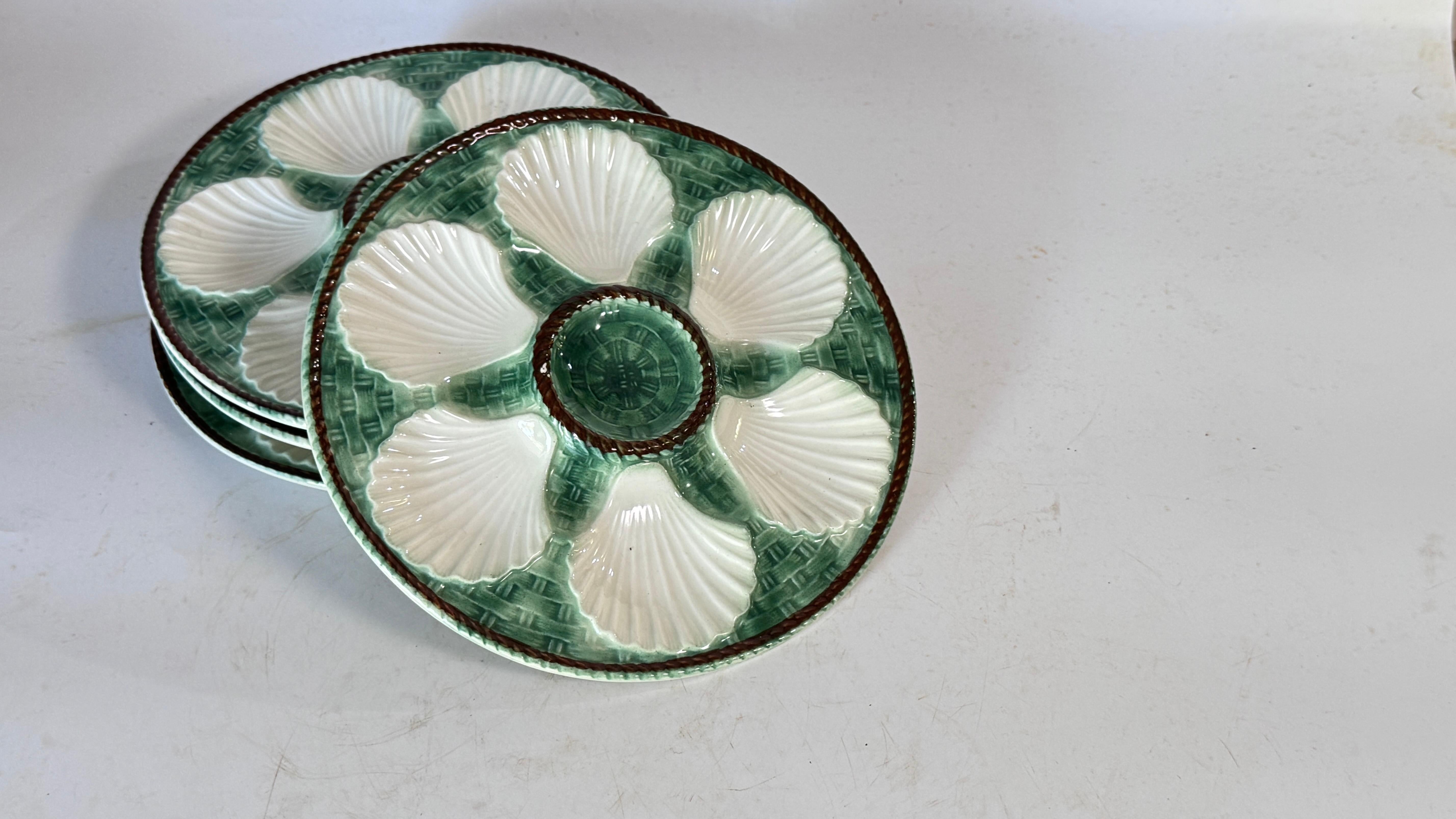 Set of 4 Oyster Plates – Majolica, 19th Century – Green, White & Brown Glaze For Sale 2
