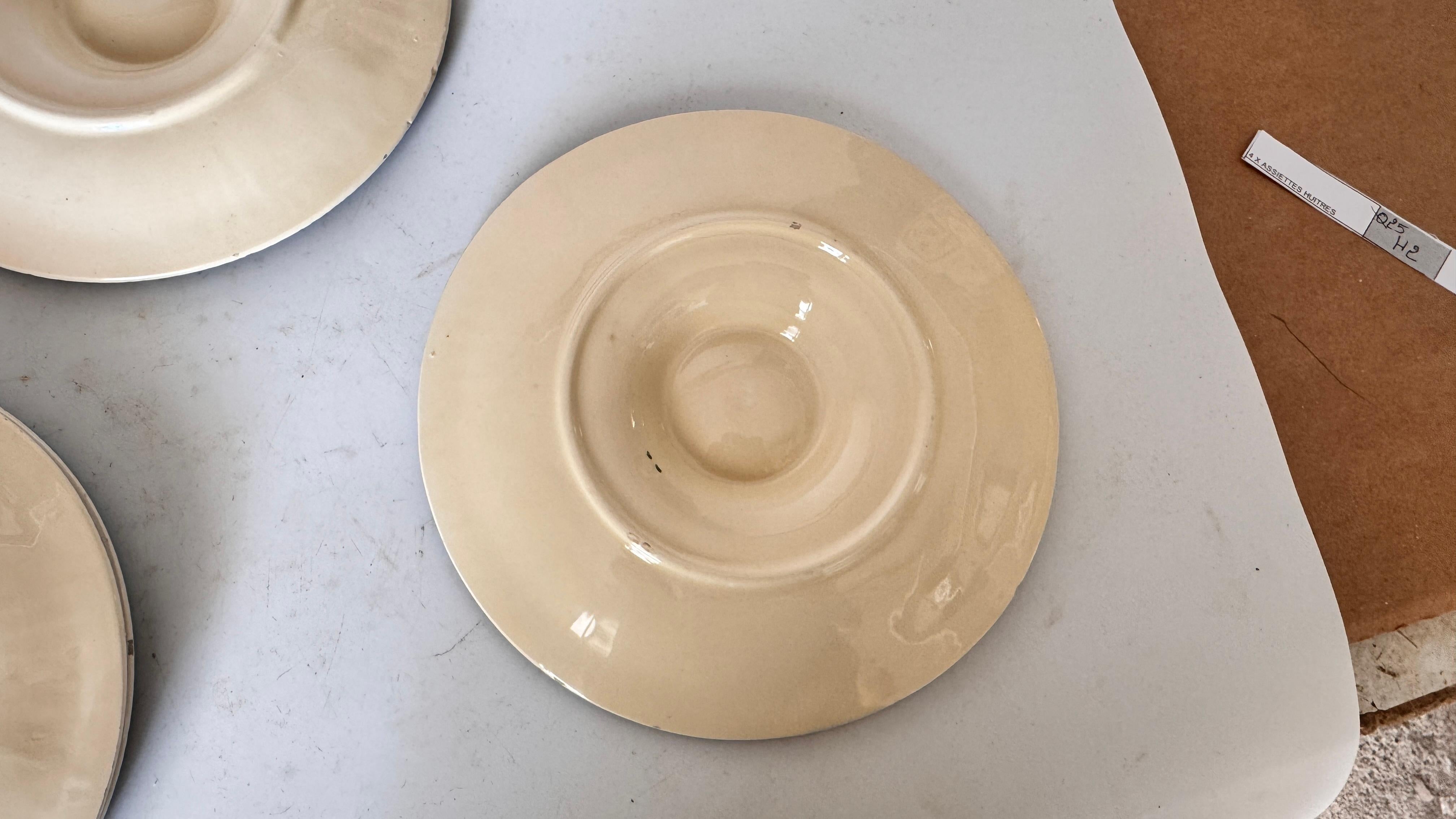 Set of 4 Oyster Plates – Majolica, 19th Century – Green, White & Brown Glaze For Sale 2