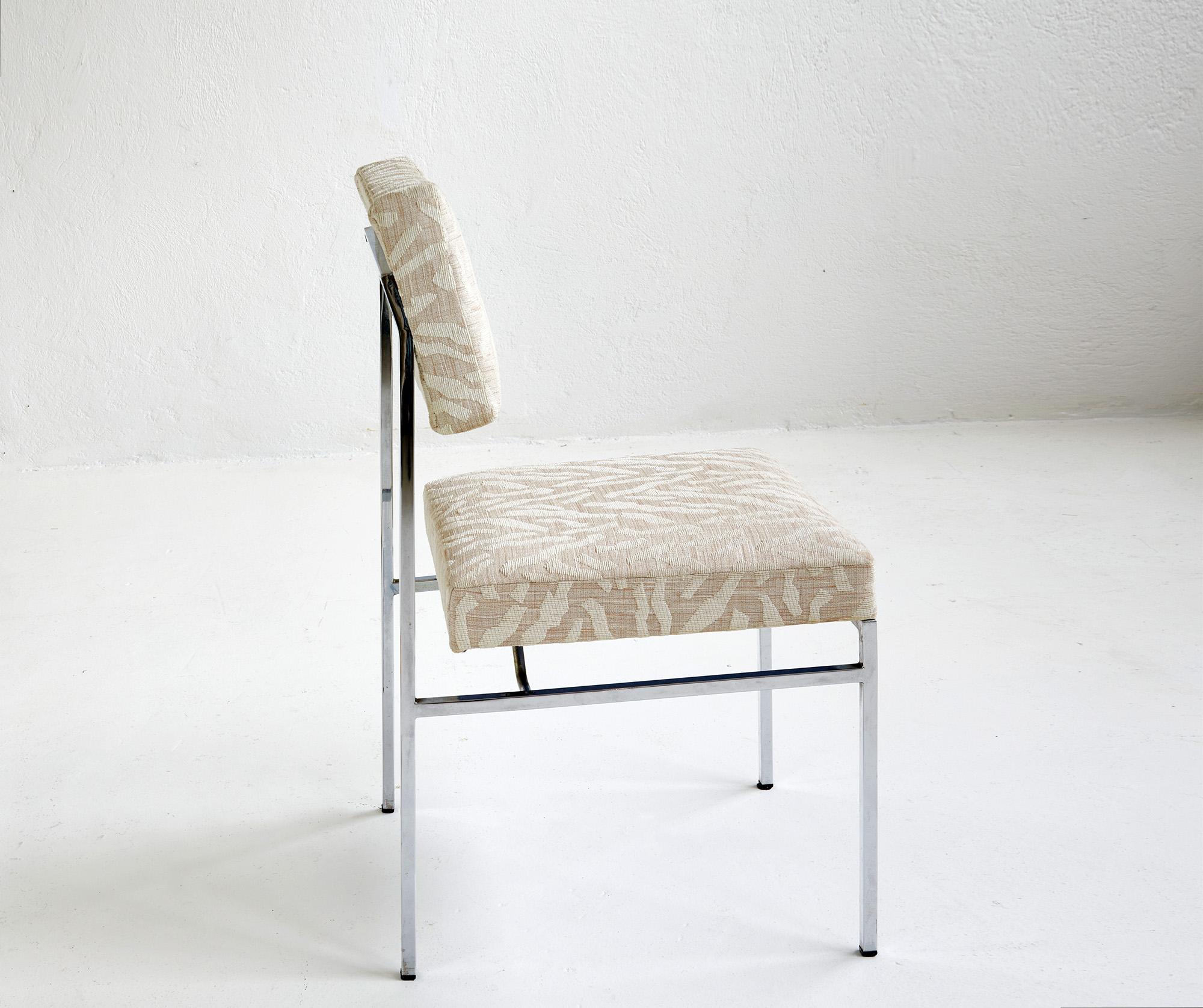 Satz von 4 P60 Esszimmerstühlen von Philippon Lecoq für Airborne France 1960 (Französisch) im Angebot