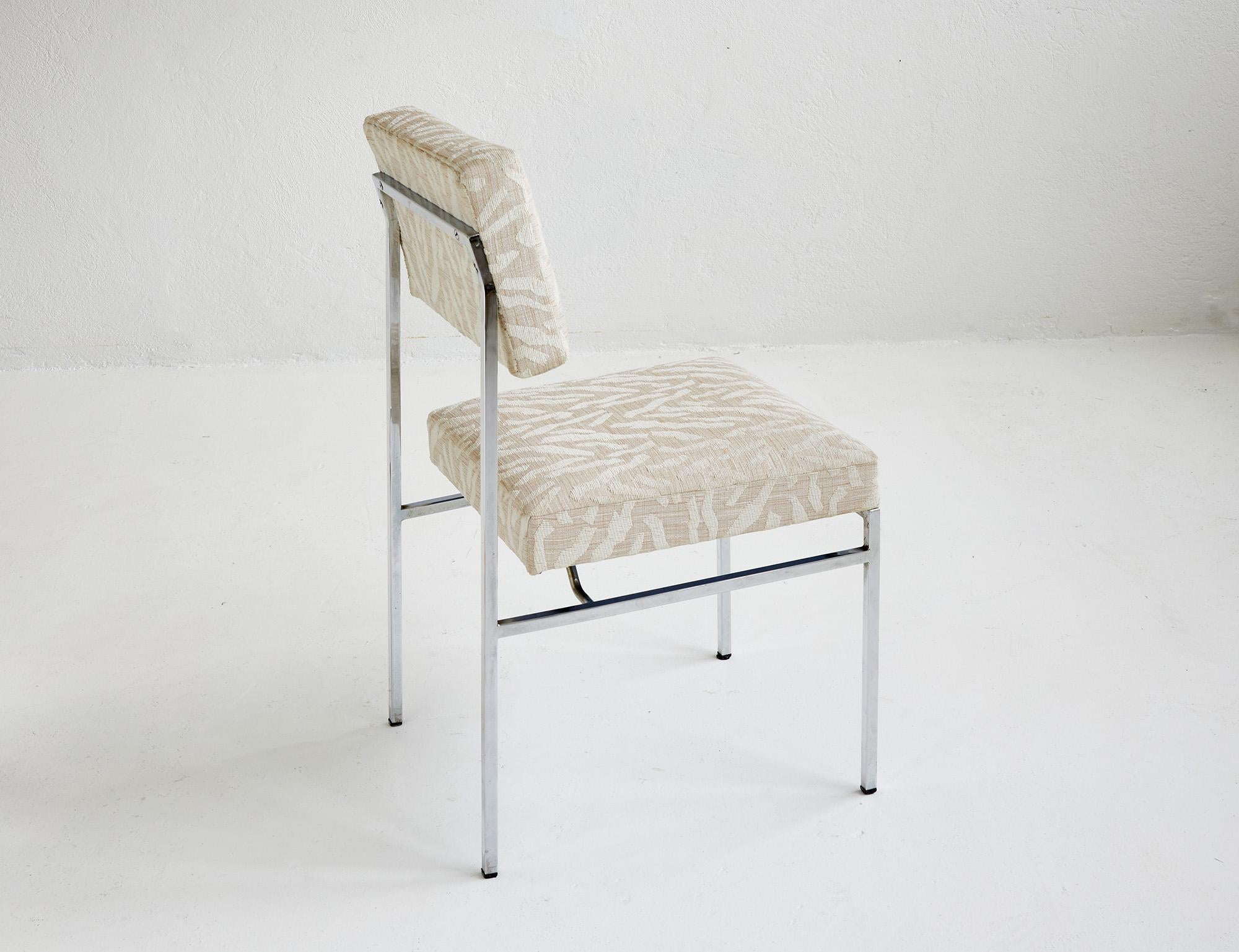 Satz von 4 P60 Esszimmerstühlen von Philippon Lecoq für Airborne France 1960 (Mitte des 20. Jahrhunderts) im Angebot