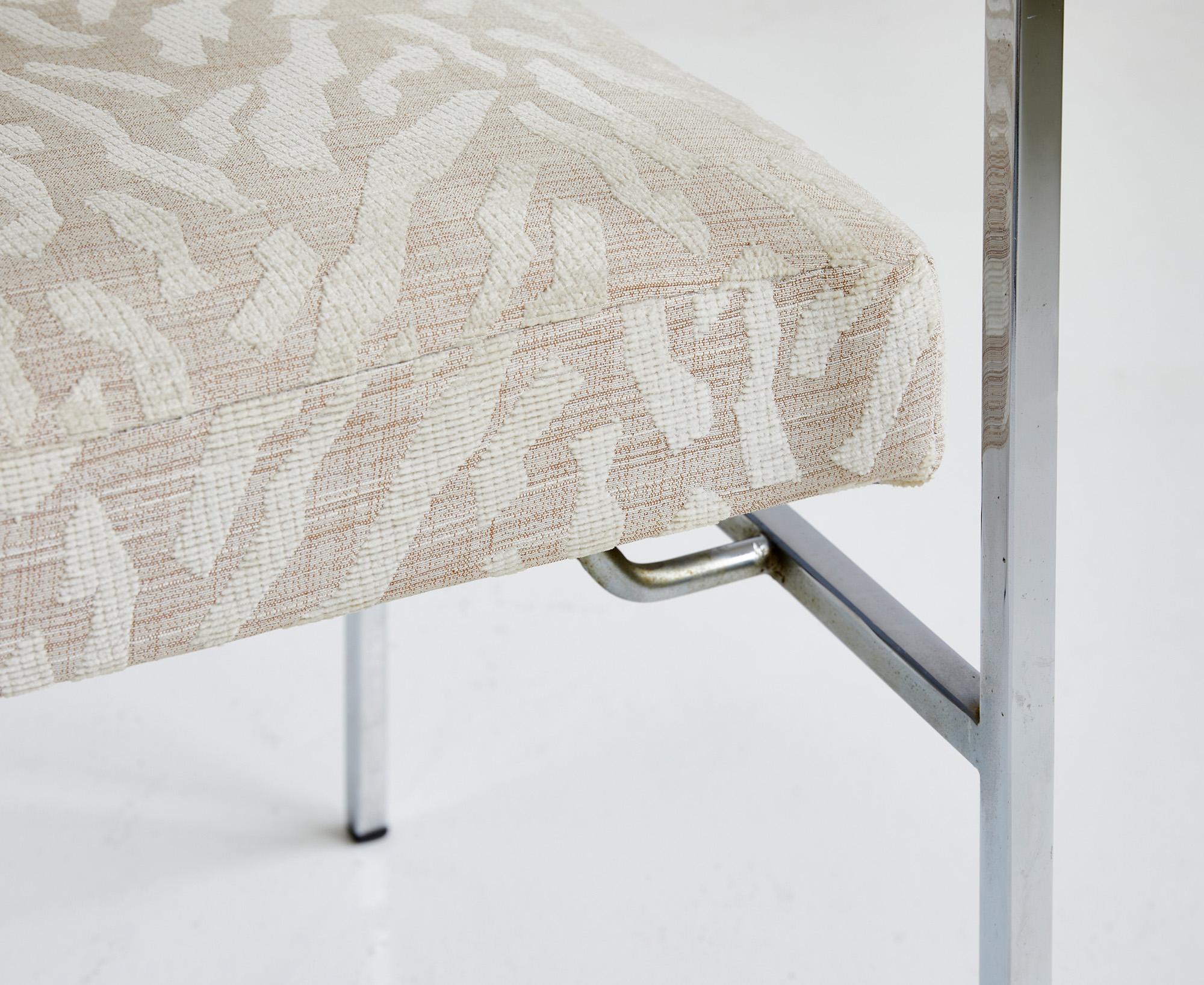 Satz von 4 P60 Esszimmerstühlen von Philippon Lecoq für Airborne France 1960 (Polster) im Angebot