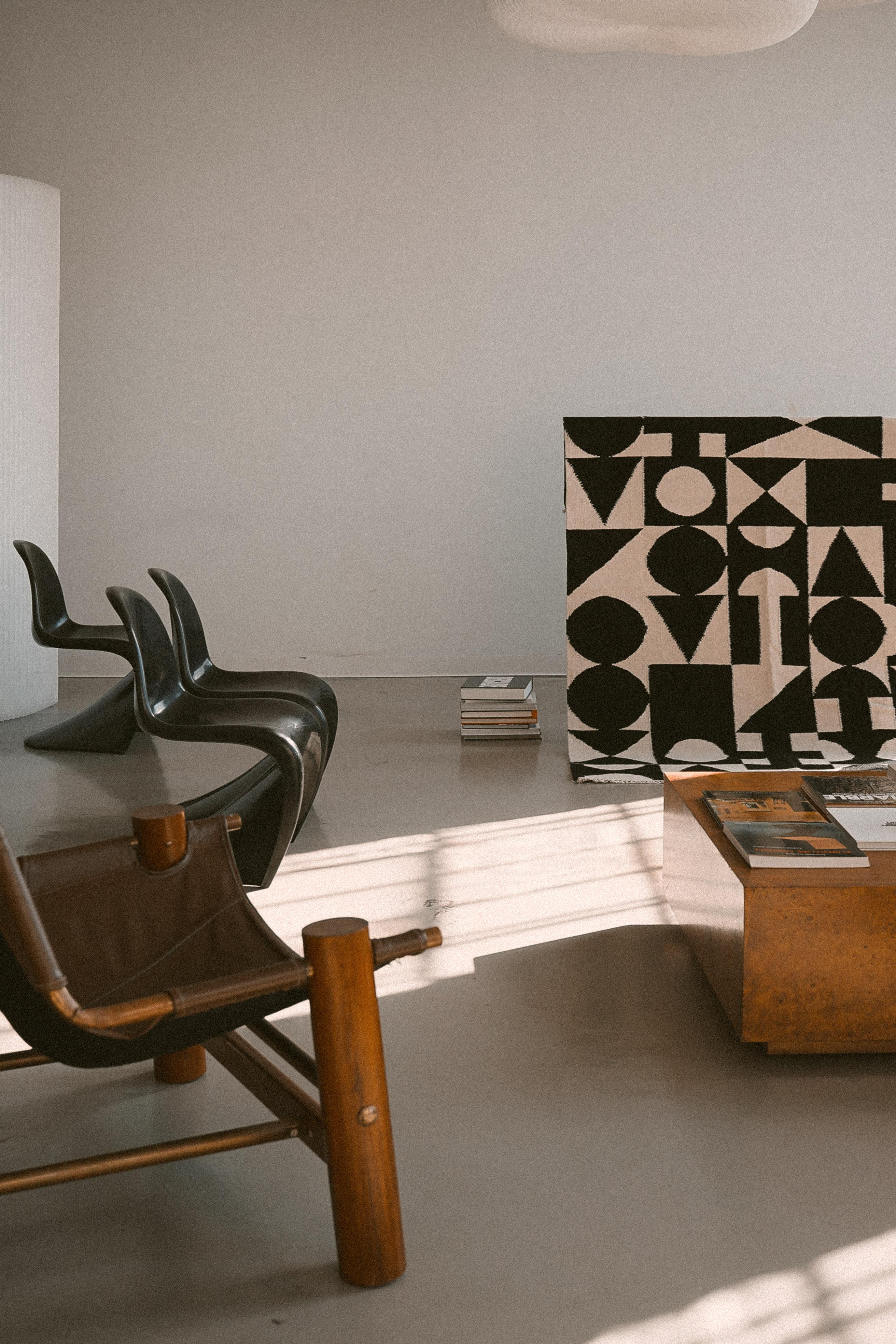 Postmoderne Ensemble de 4 chaises Panton noires de Verner Panton pour Herman Miller en vente