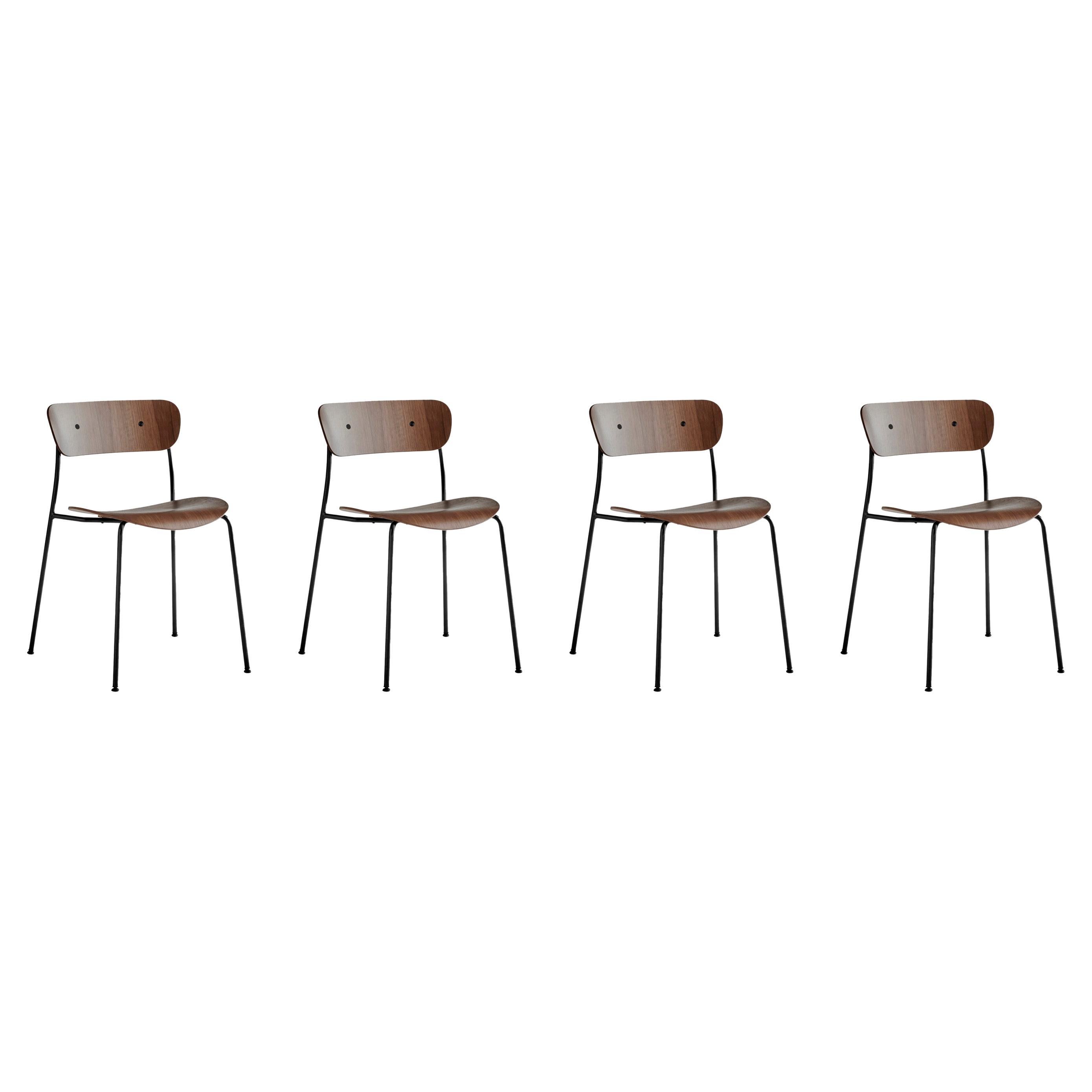 Set di 4 sedie impilabili Pavilion AV1, acciaio nero/noce- di Anderssen & Voll