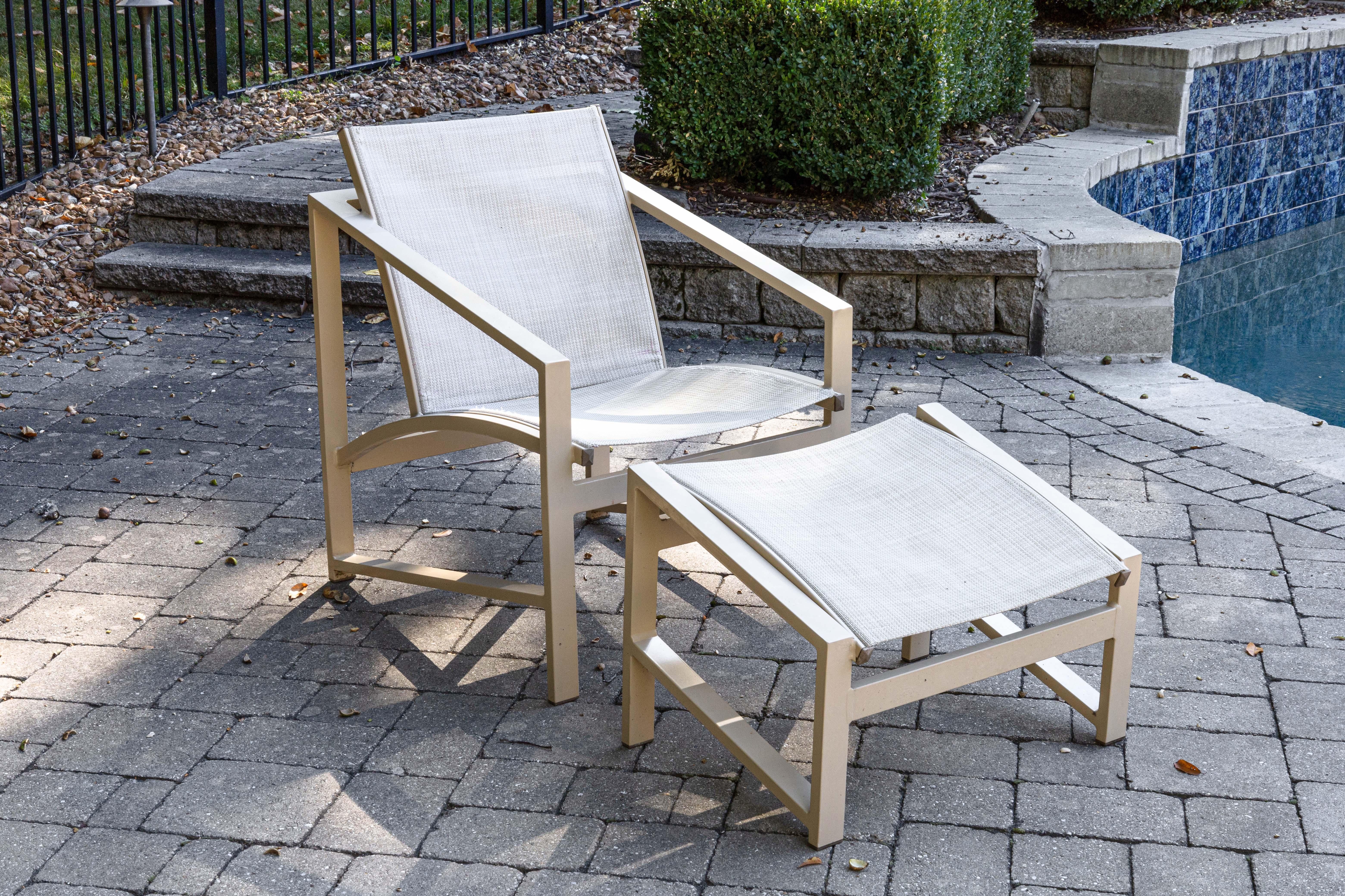 Set of 4 Pavilion Aventura Patio Armchairs with Pair of Ottomans and Side Tables In Good Condition For Sale In Keego Harbor, MI