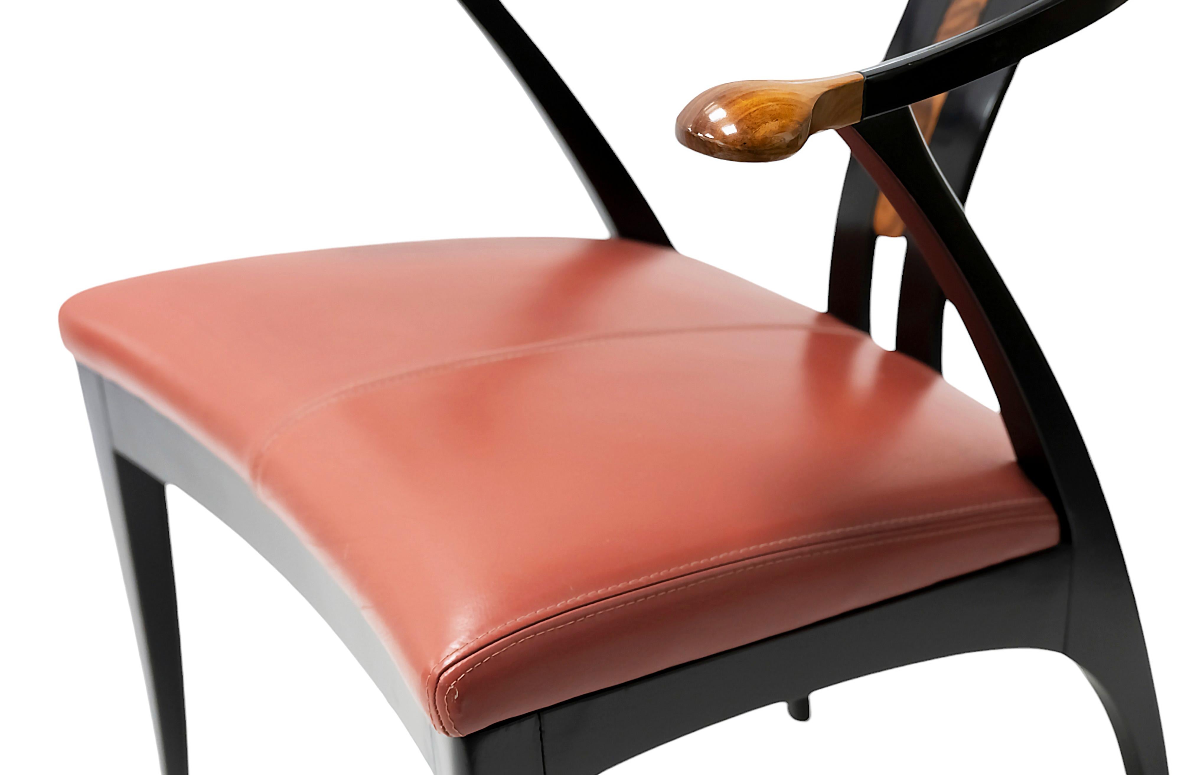 20ième siècle Jeu de 4 pièces. Chaises de salle à manger italiennes du milieu du siècle Giorgetti des années 1980 en vente