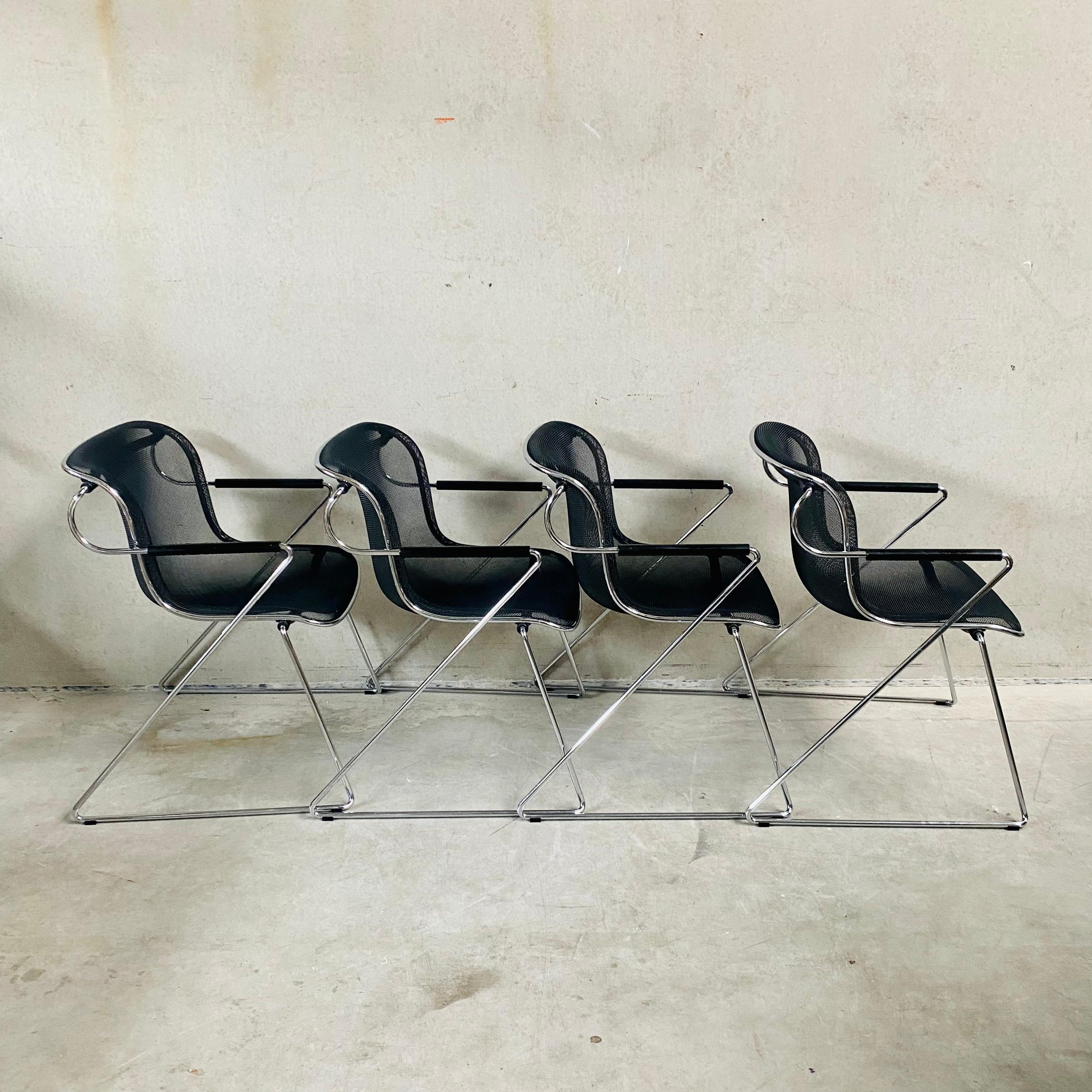 italien 4 chaises de salle à manger Castelli «PENELOPE » de Charles Pollock, Italie, 1980 en vente