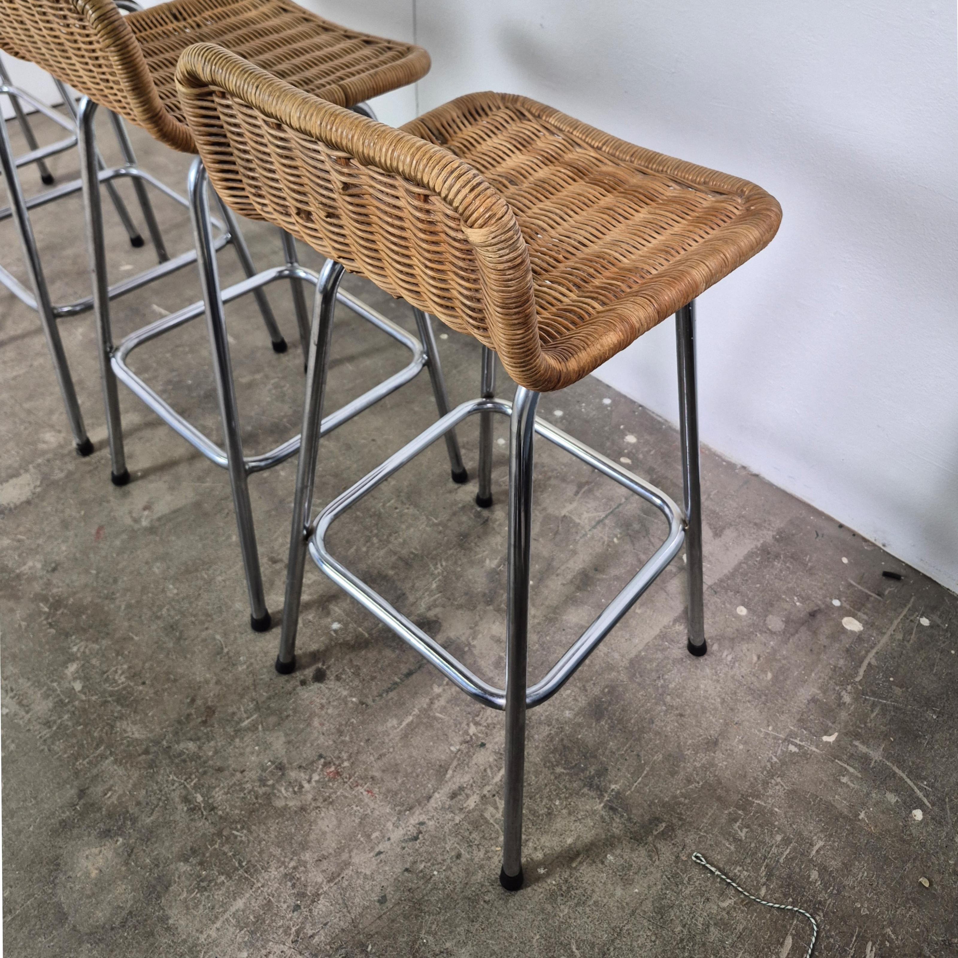 Set of 4 Perriand style wicker and steel stools, Netherlands 1970s For Sale 4