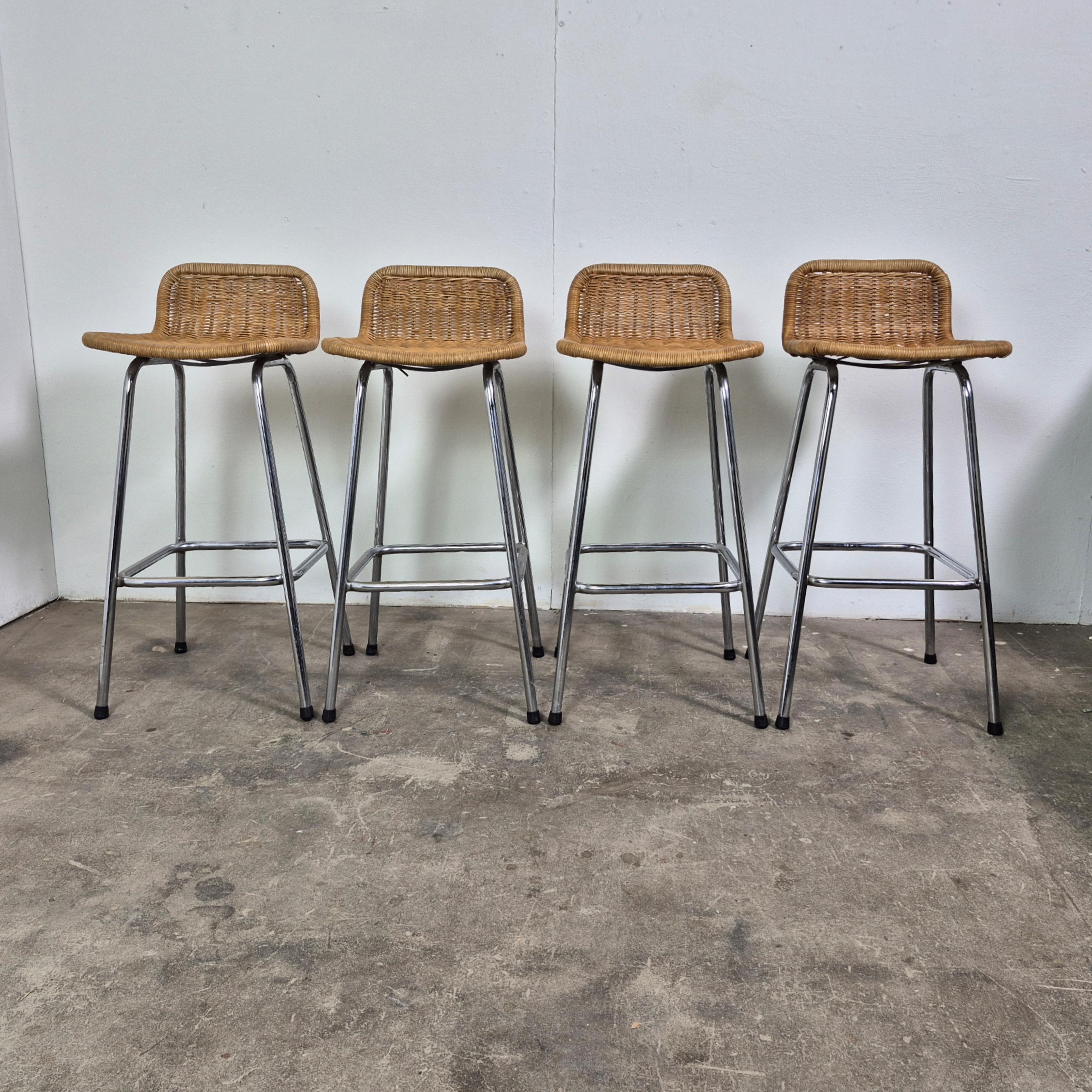 Set of 4 Perriand style wicker and steel stools, Netherlands 1970s In Good Condition For Sale In ECHT, NL