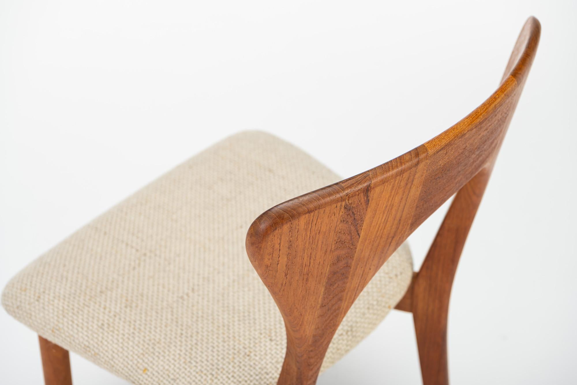 Set of 4 'Peter' dining chairs by Niels Koefoed for Koefoed's Hornslet, Denmark 8