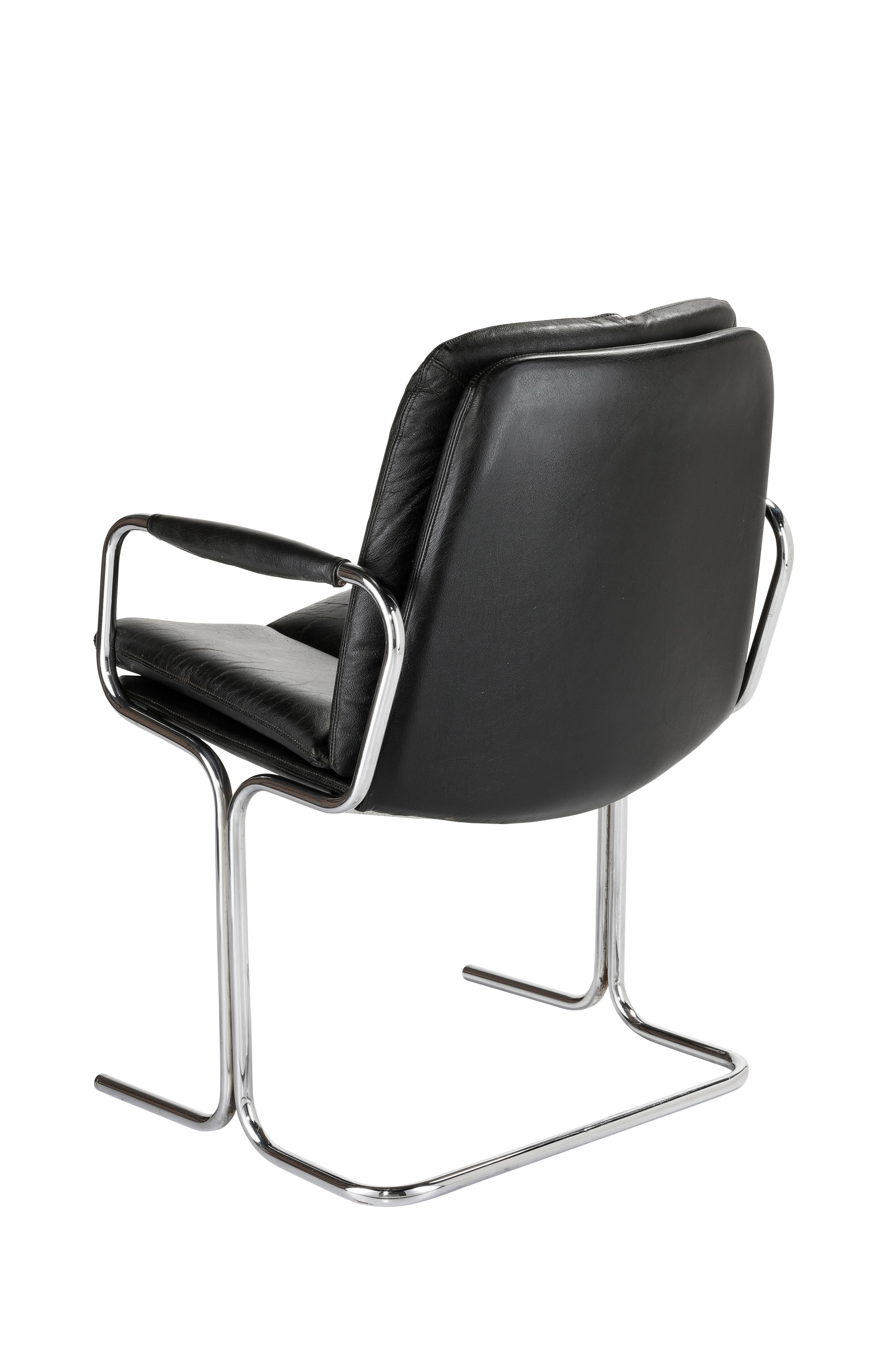 pieff chair