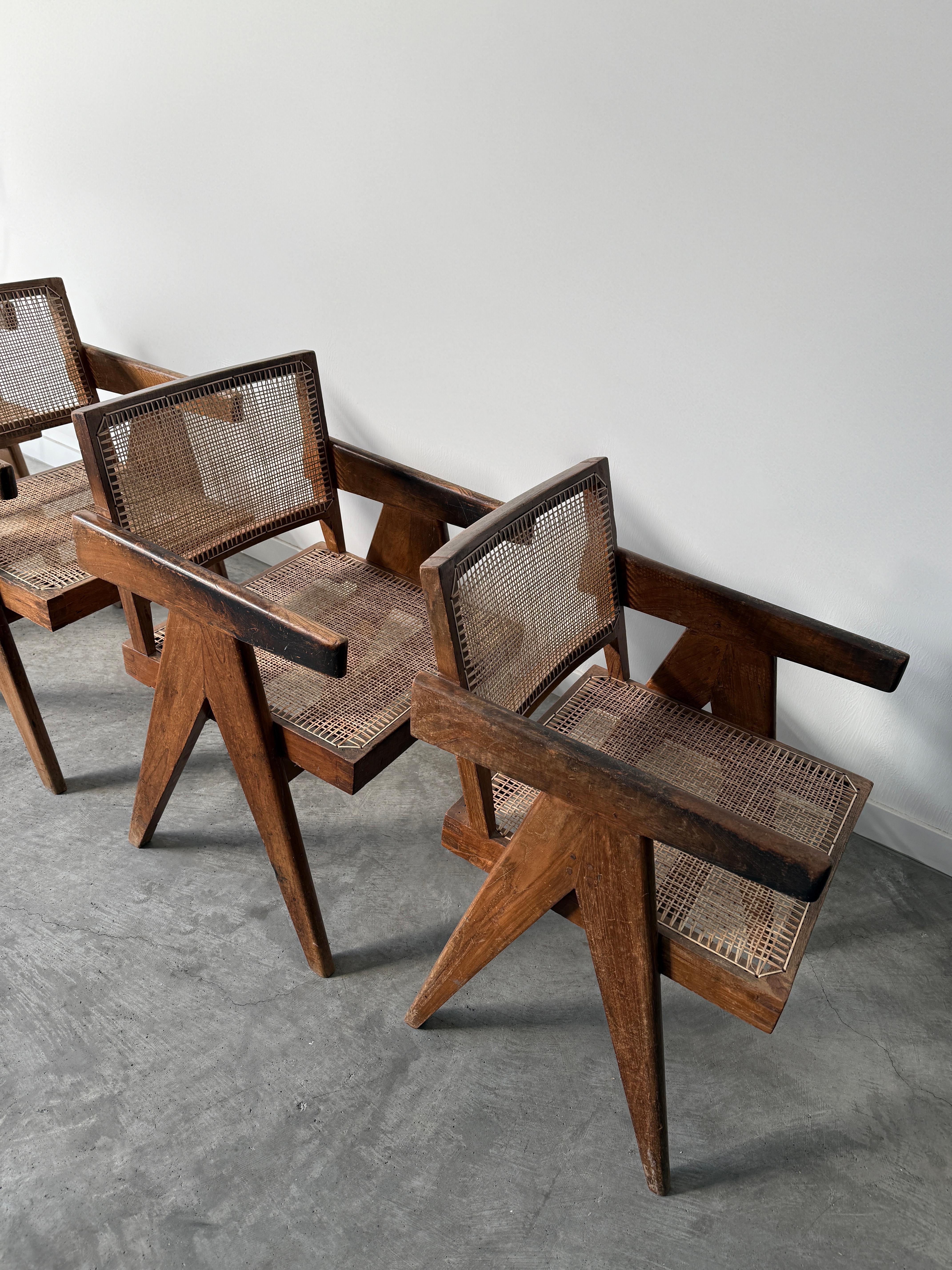 Indien Ensemble de 4 chaises de bureau Pierre Jeanneret PJ-SI-28-B en vente