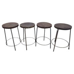 Tabourets en bois