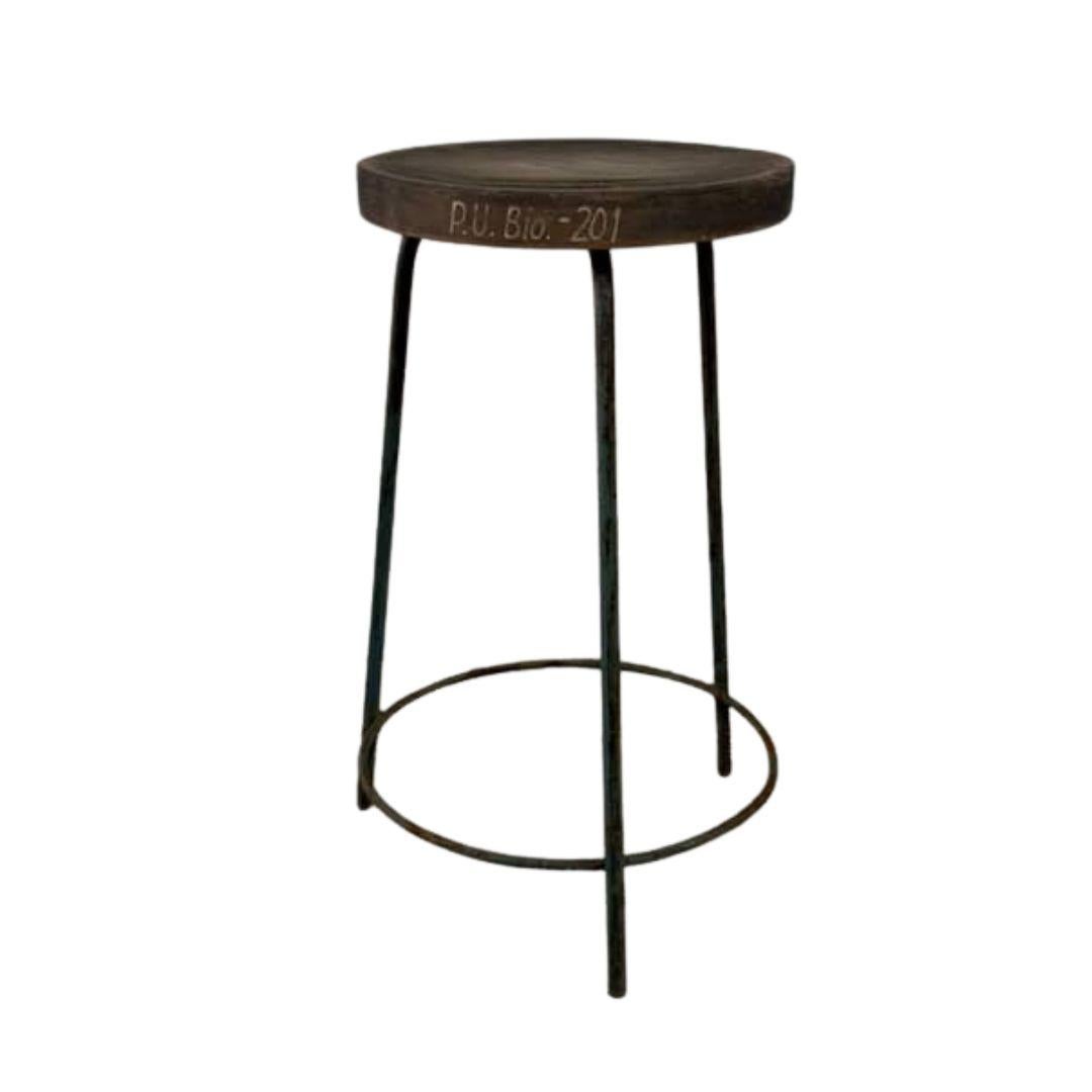 Set of 4 Pierre Jeanneret Teak and Iron Stools PJ-SI-57-A, Chandigarh, 1952 In Good Condition For Sale In Amsterdam, NL