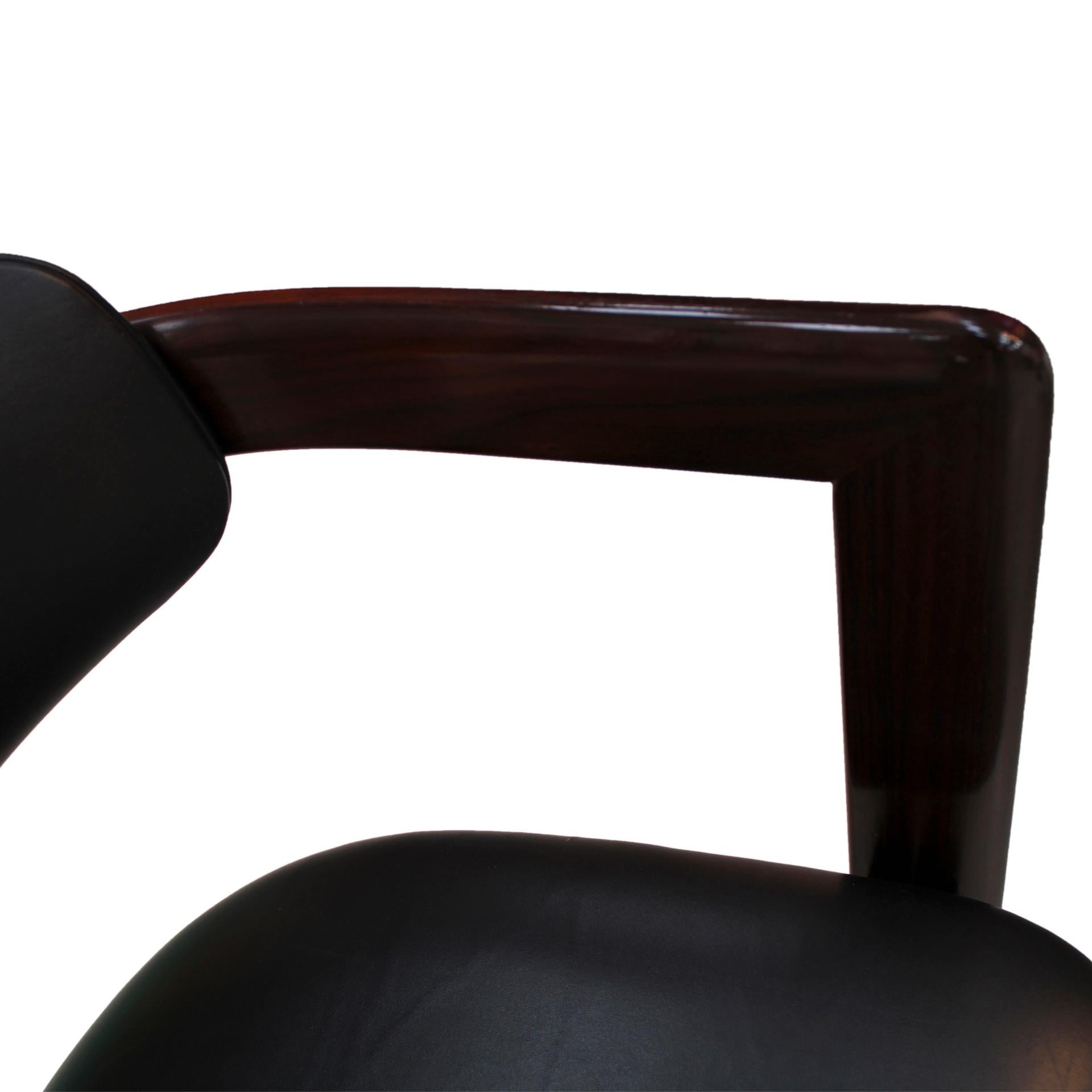 Set of 4 Pamplona Walnut Chairs Designed by Augusto Savini for Pozzi, 1970 1