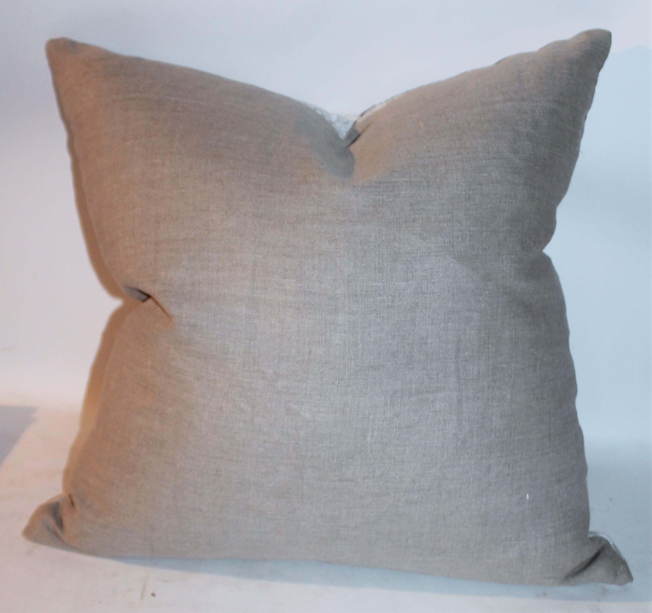 Set of 4 Pillows Custom Made Geometric Pillows For Sale 3