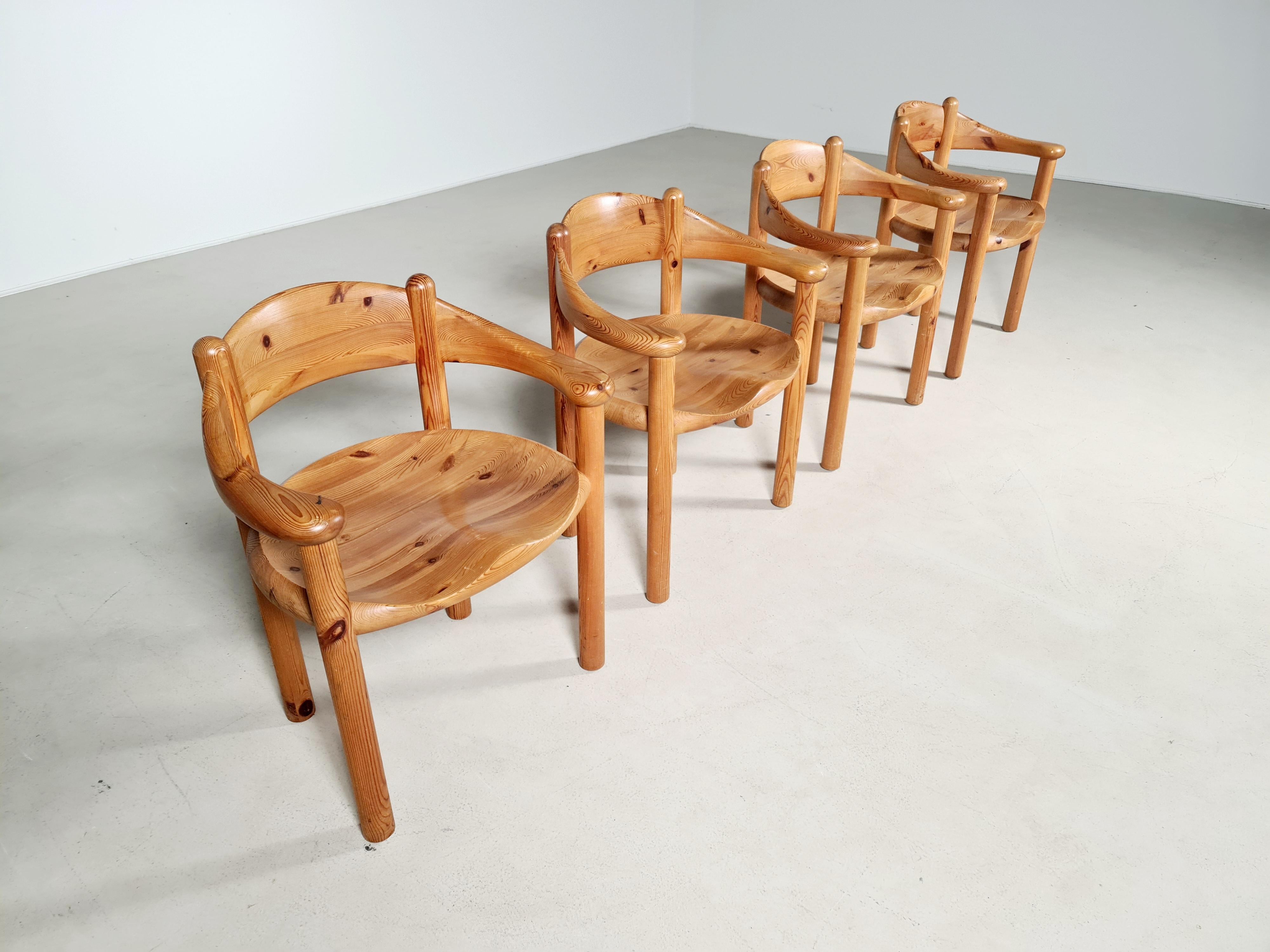 Fantastic set of 4 solid pine wood chairs, designed in the 60s by Rainer Daumiller for Hirtshals Savværk . The design is clearly inspired by Charlotte Perriand. Beautiful organic shaped and a very nice grain on the wood. Really comfortable as well.