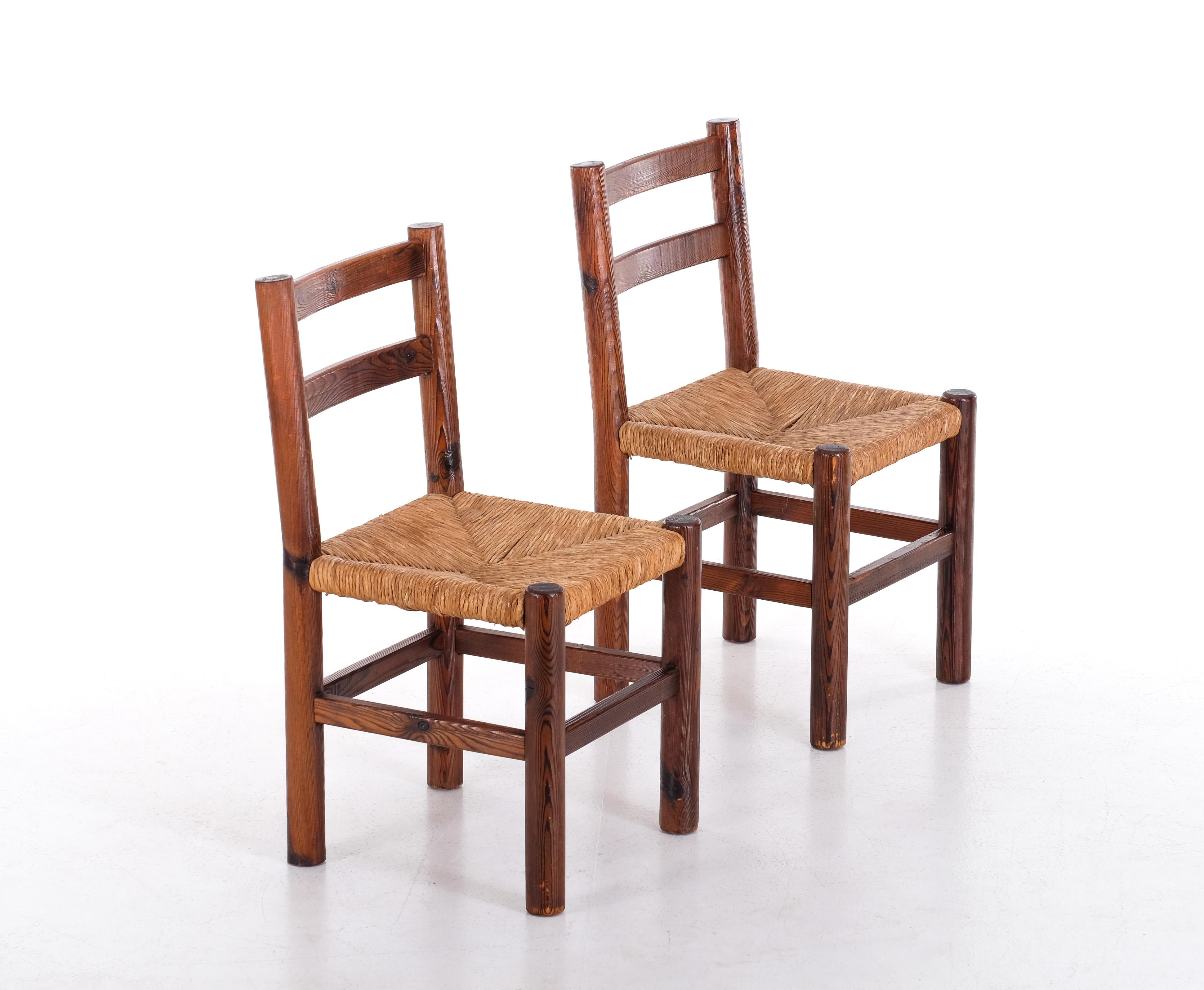Set of 4 pine chairs, 1960s For Sale 3