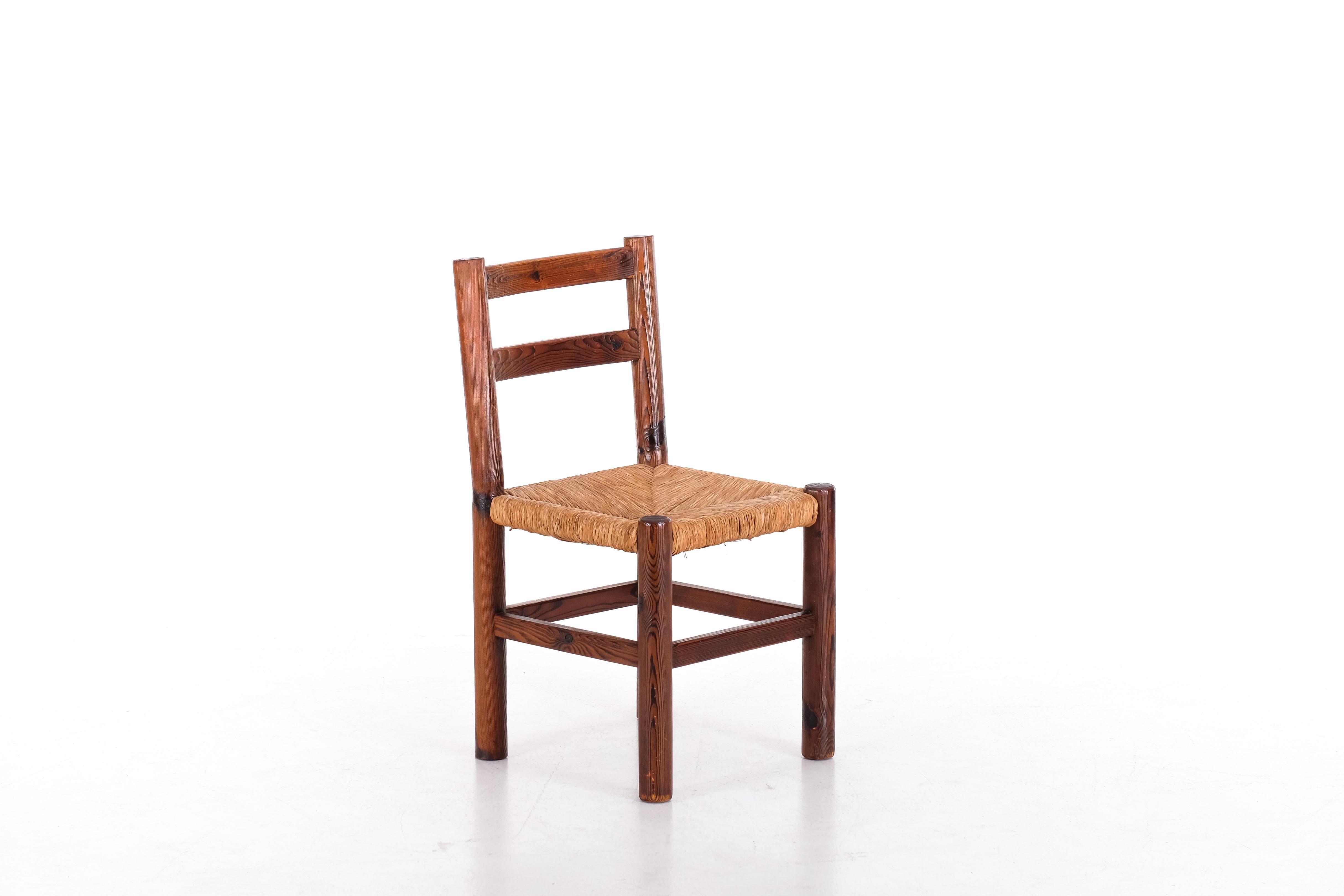 Set of 4 pine chairs, 1960s For Sale 5
