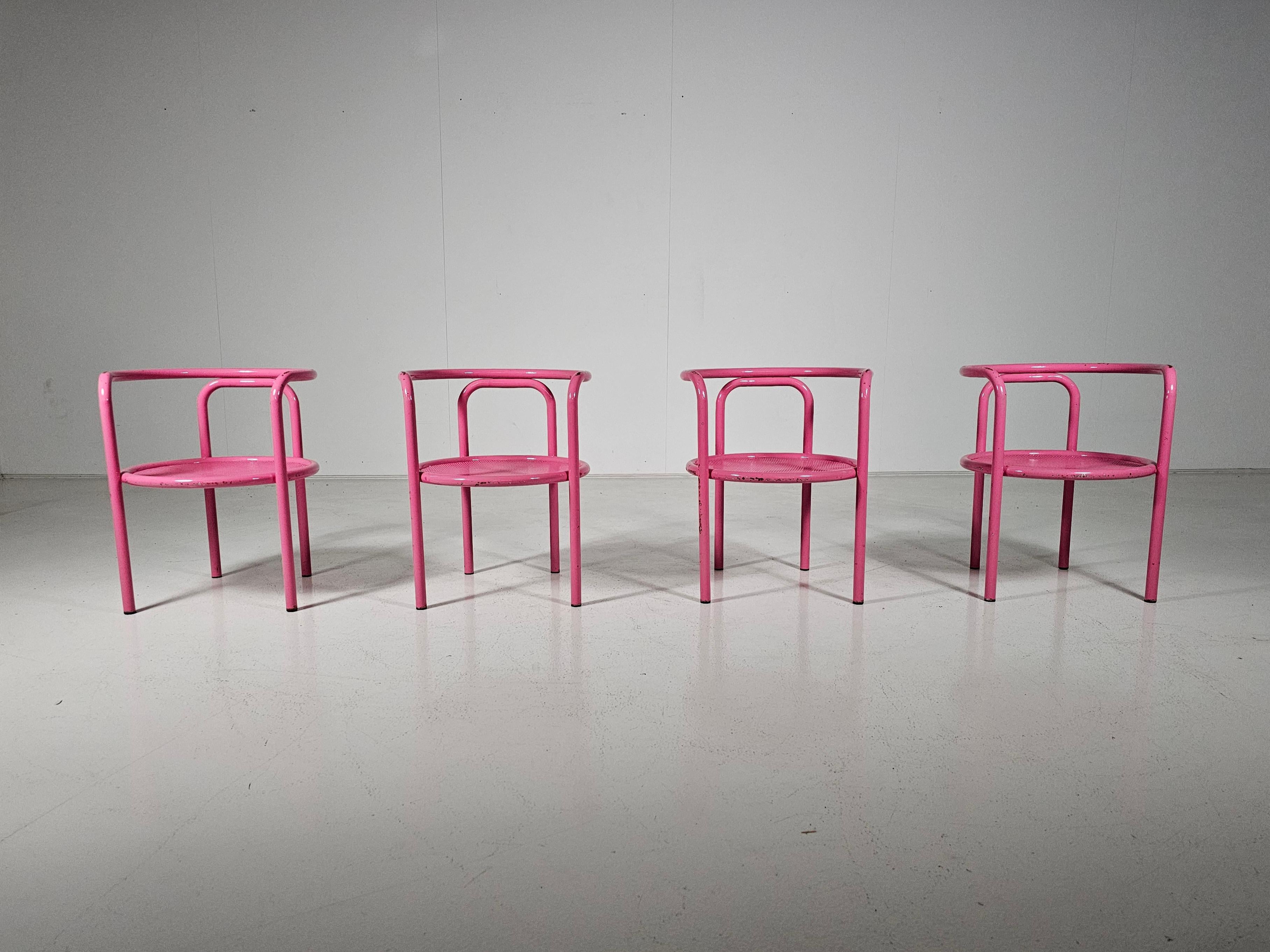 Set di 4 sedie Locus Solus rosa di Gae Aulenti per Poltronova, anni '60 In condizioni buone in vendita a amstelveen, NL