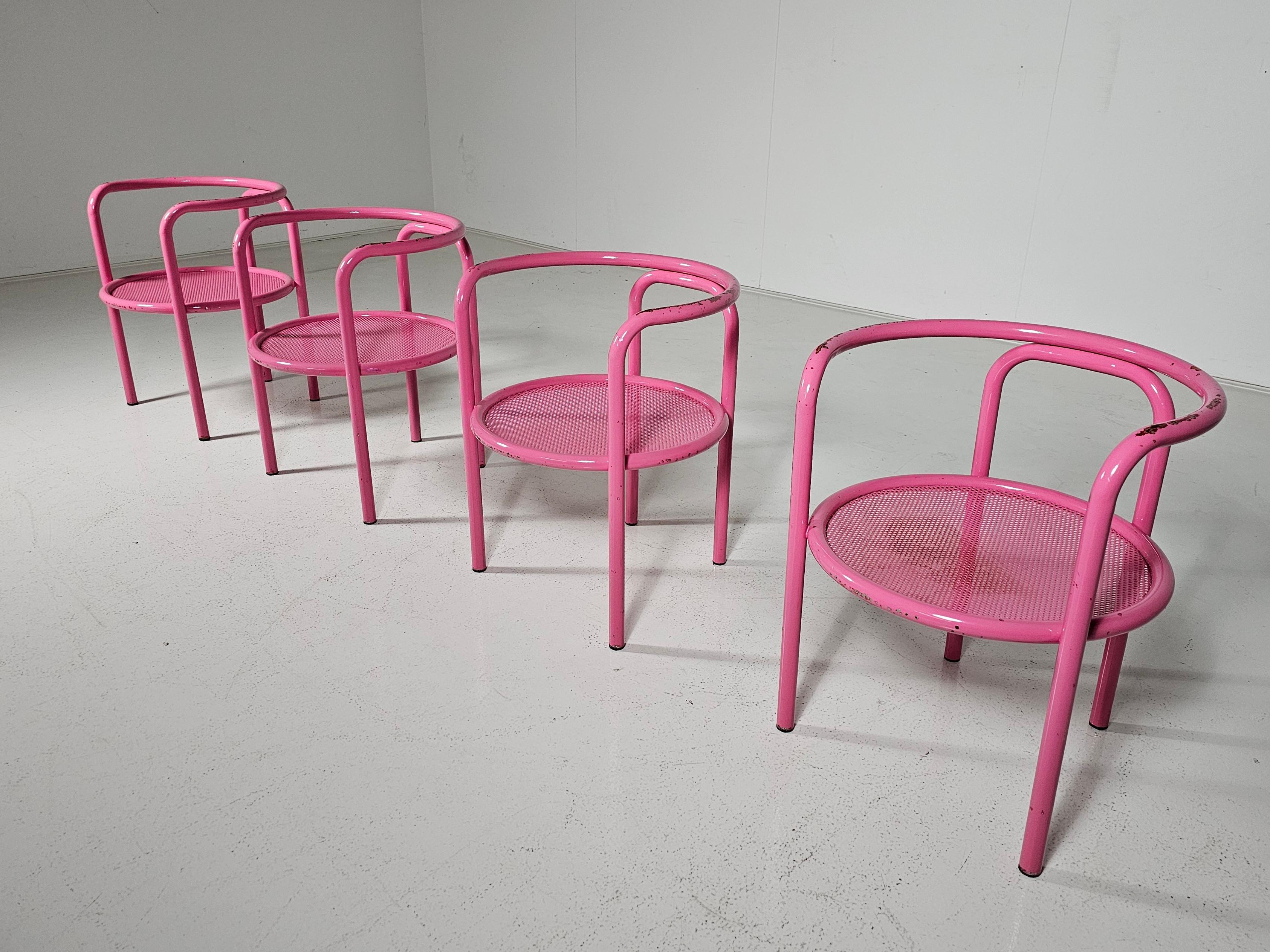 Metà XX secolo Set di 4 sedie Locus Solus rosa di Gae Aulenti per Poltronova, anni '60 in vendita