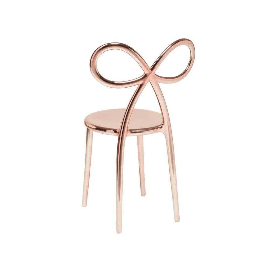 In Stock in Los Angeles, Set of 4 Pink Metallic Ribbon Chairs by Nika Zupanc In New Condition In Beverly Hills, CA