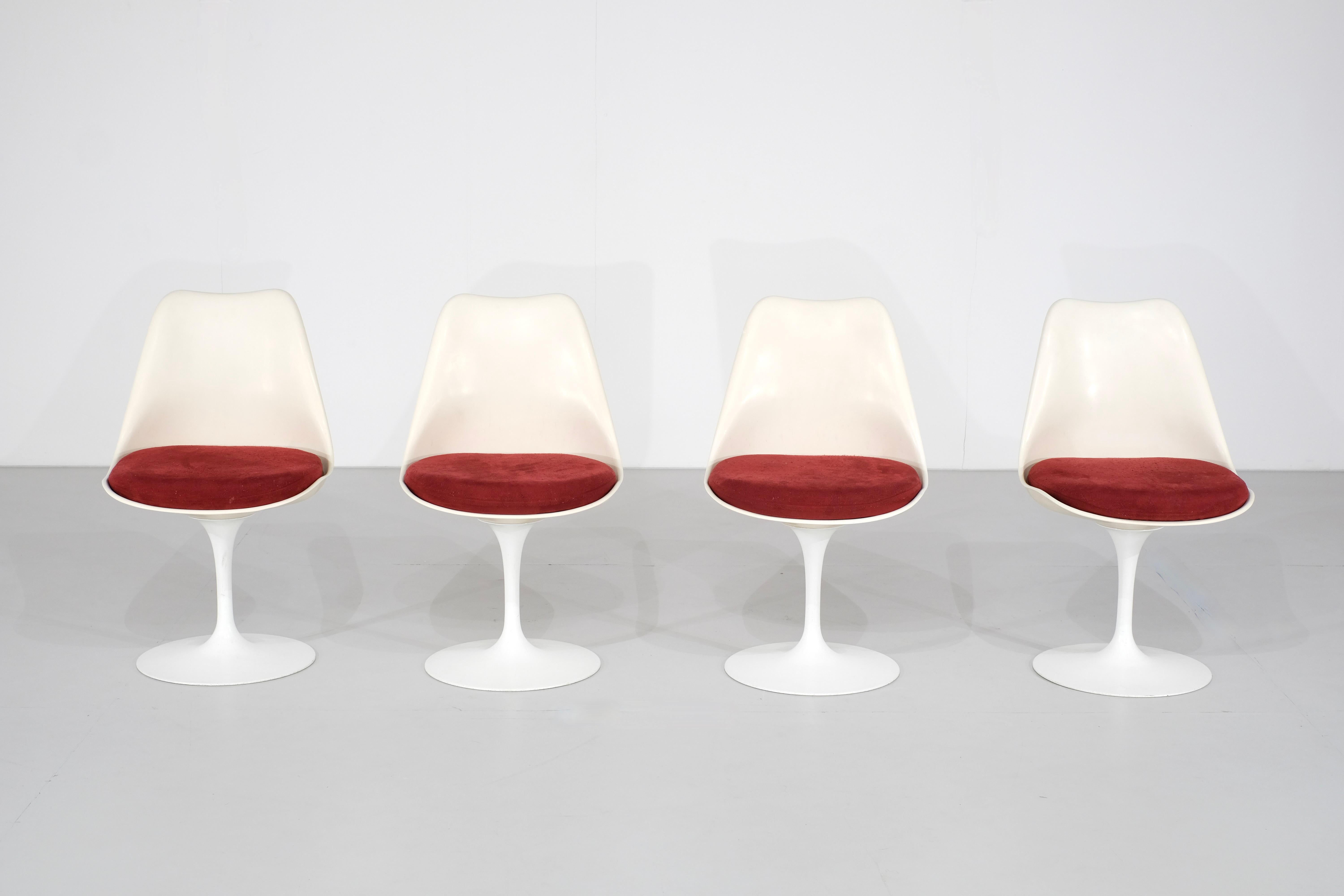 Set of 4 pivoting tulip chairs by Eero Saarinen for Knoll International - 1960s In Good Condition For Sale In Uccle, Bruxelles