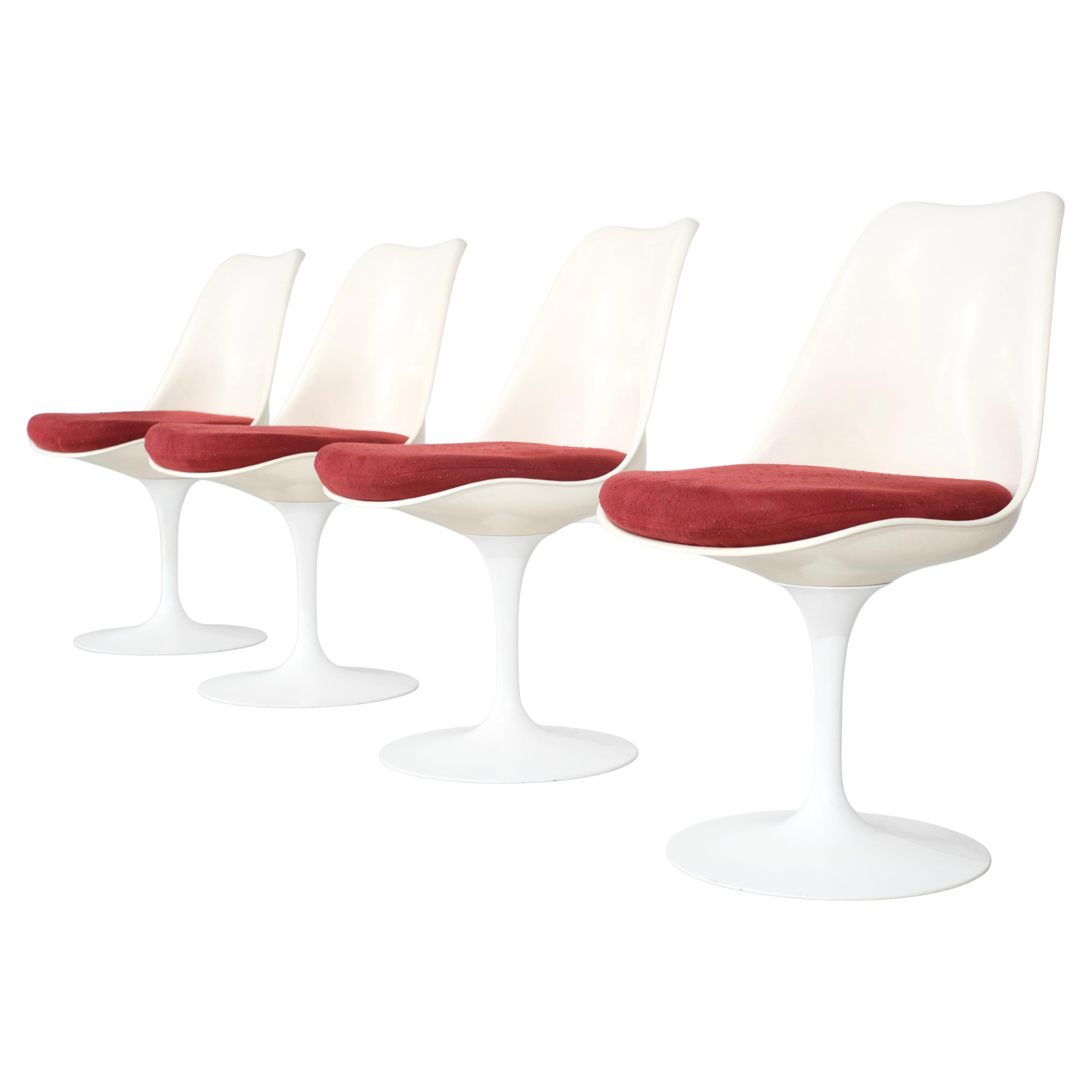 Set of 4 pivoting tulip chairs by Eero Saarinen for Knoll International - 1960s For Sale